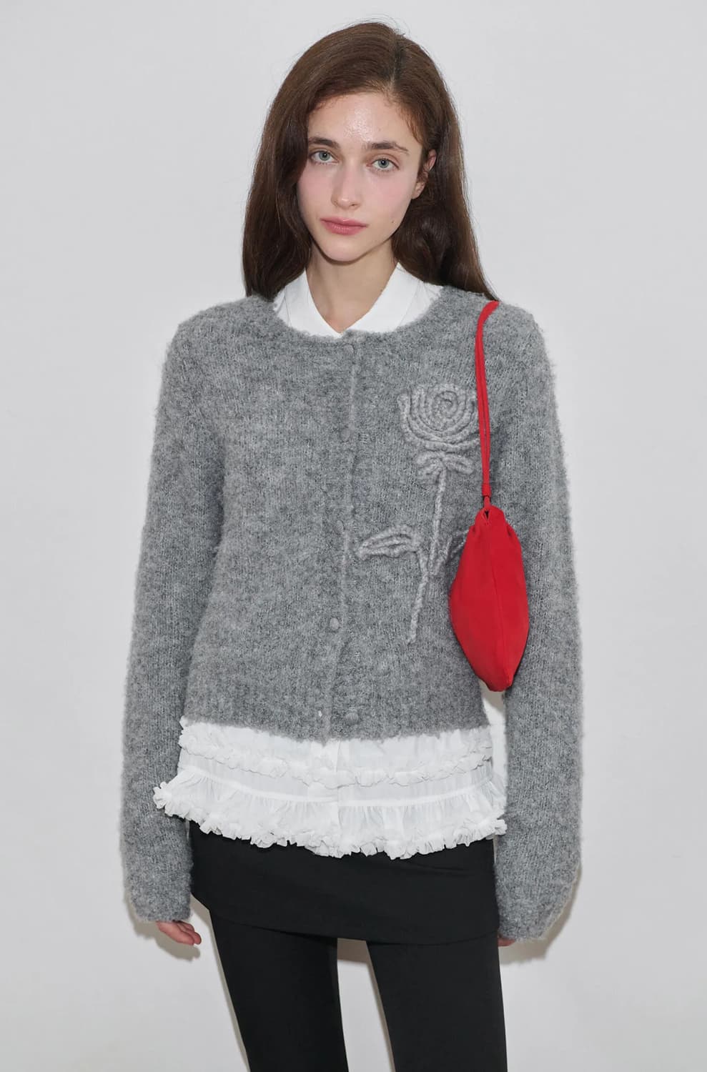 시눈 프릴 블라우스 logo frill collar shirt 판매해요 상품이미지4