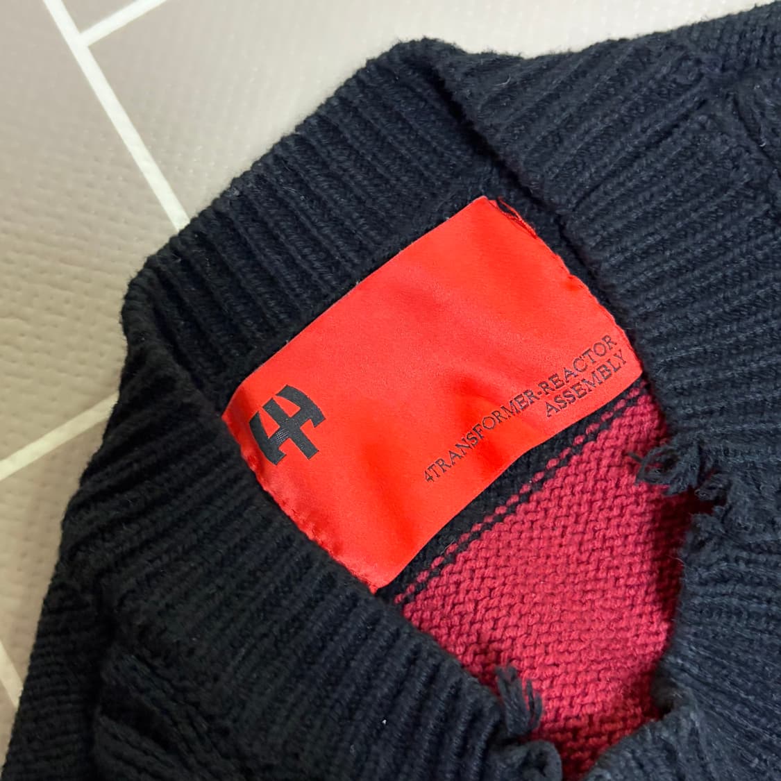 4Tra Grunge punk short knit 커트코베인 니트 상품이미지7