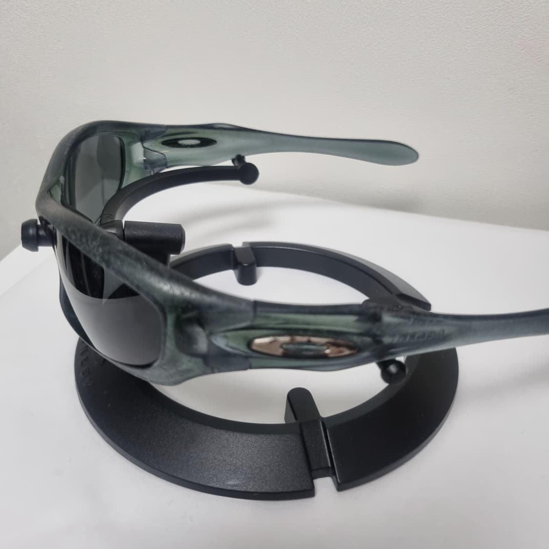 오클리 몬스터독 크리스탈 상품이미지2