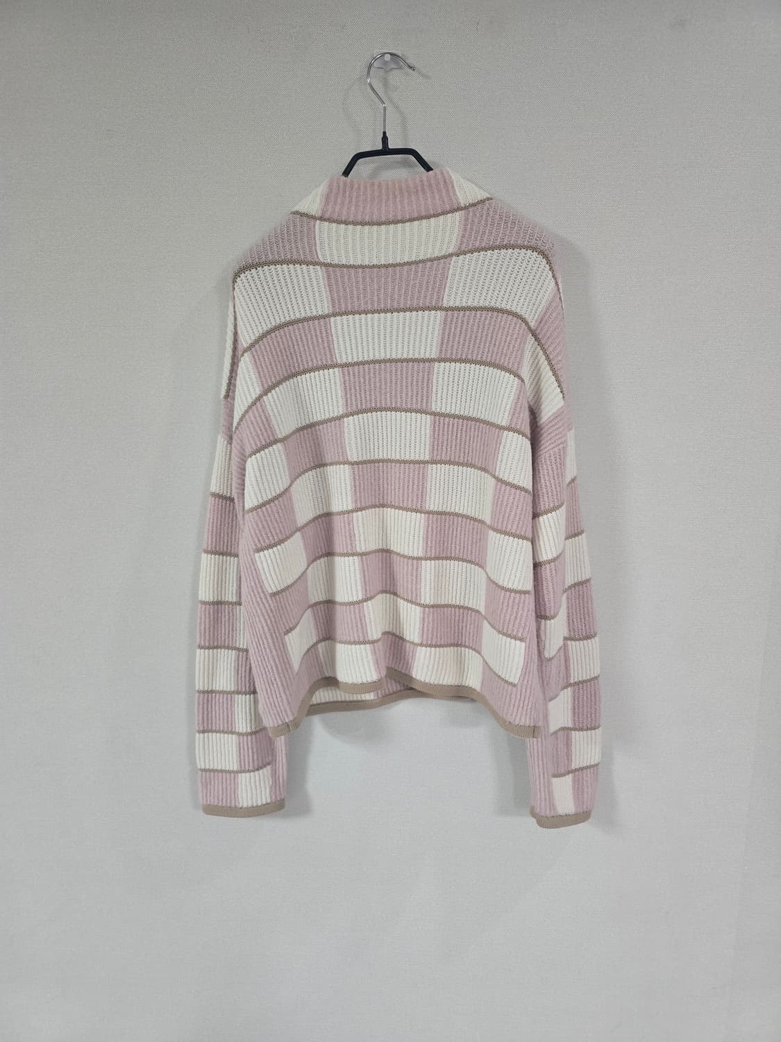 한섬 클럽모나코 23fw 부드러운 반목 니트티 상품이미지6