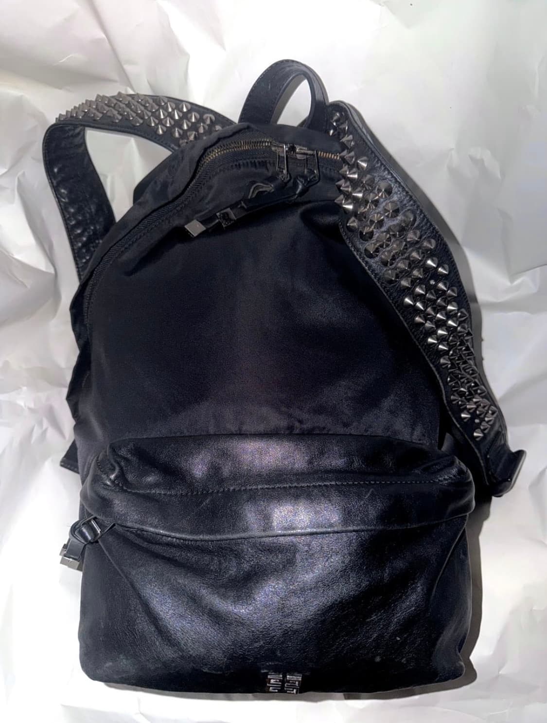지방시 스터드 백팩 10fw 상품이미지2