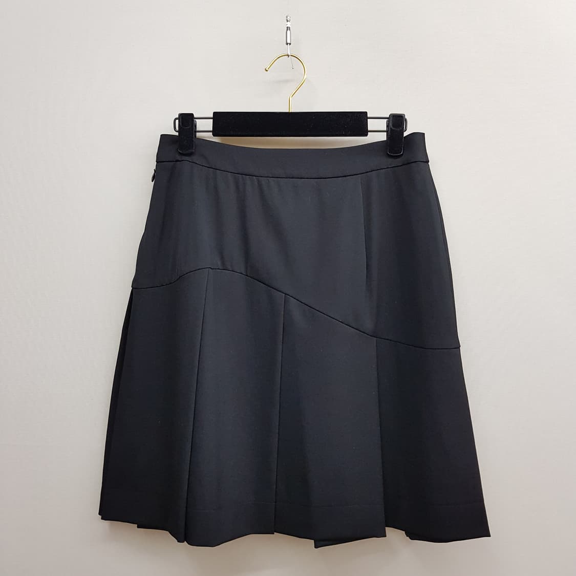 비비안웨스트우드 레드라벨 블랙 언밸런스 스커트 3사이즈 상품이미지4