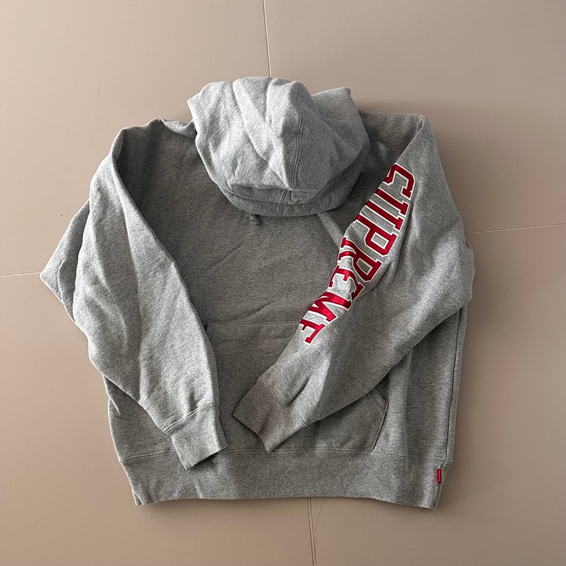 슈프림 기모 후드티 팝니다.  상품이미지1