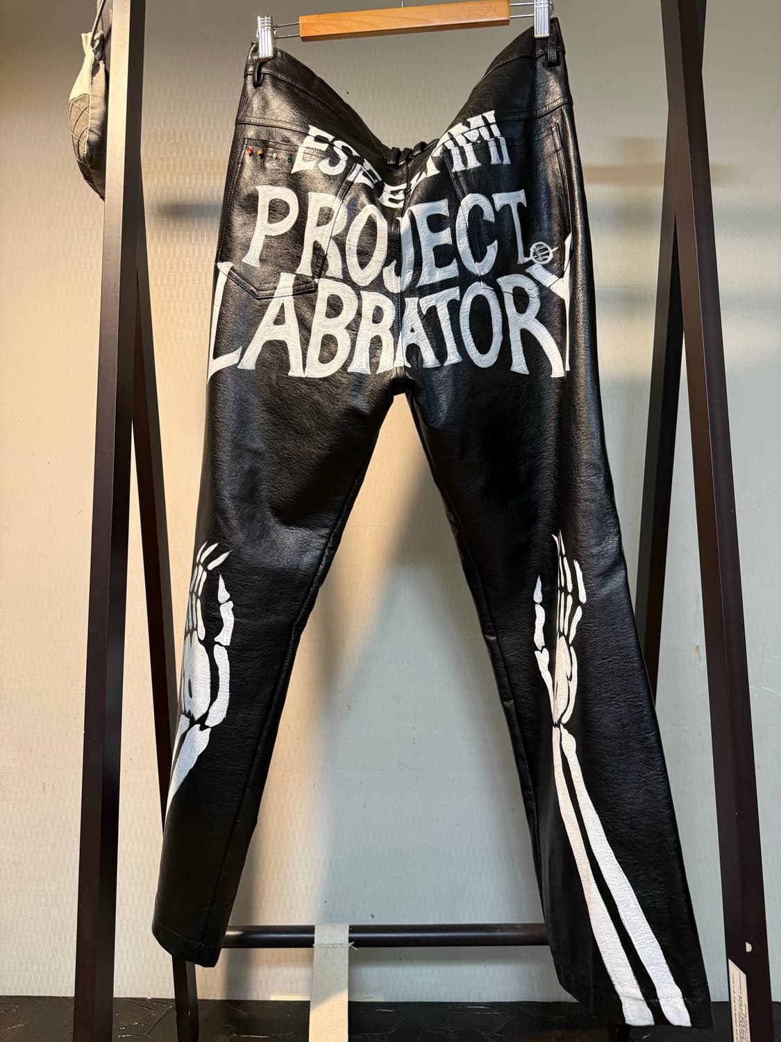 에씰미 비건 레더 와이드 팬츠 상품이미지4