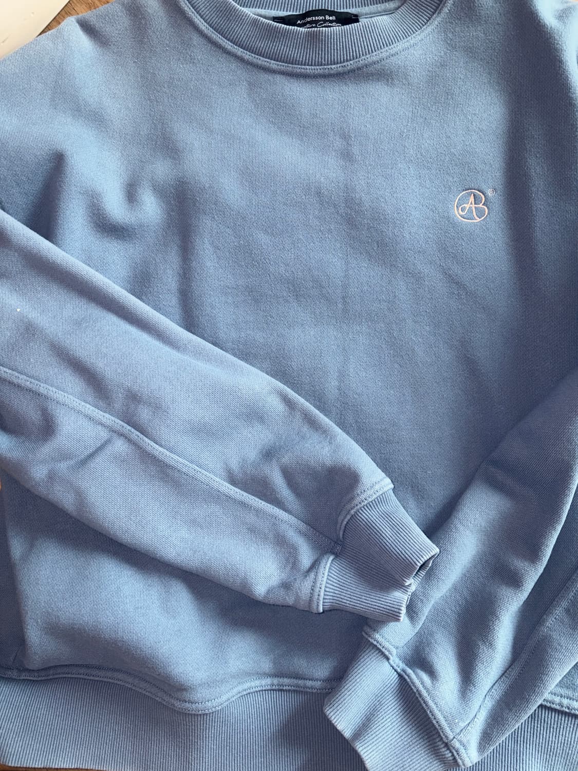 앤더슨벨 시그니처 컬렉션 맨투맨 M 블루 상품이미지2