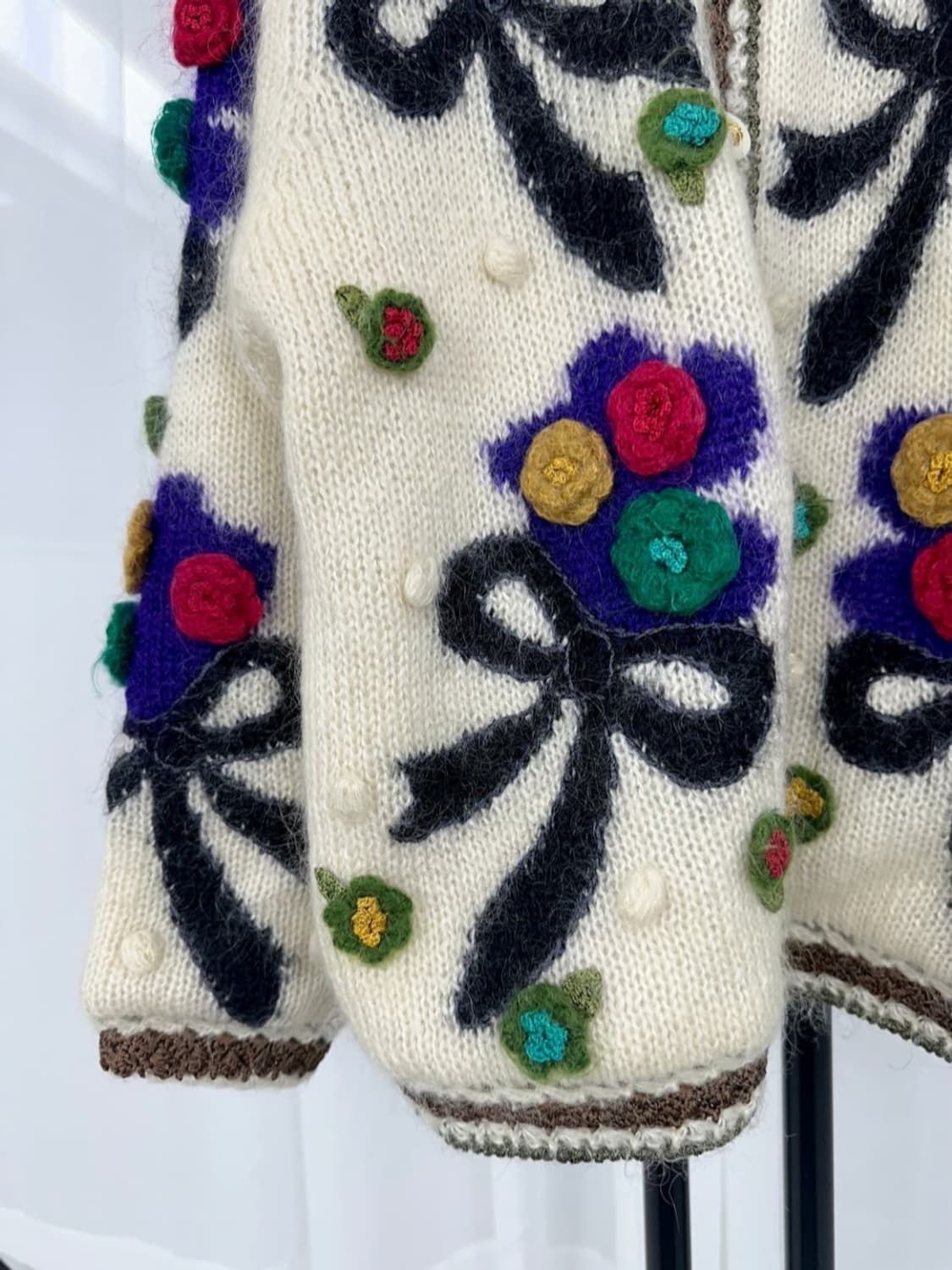 입체꽃 스웨터 상품이미지5