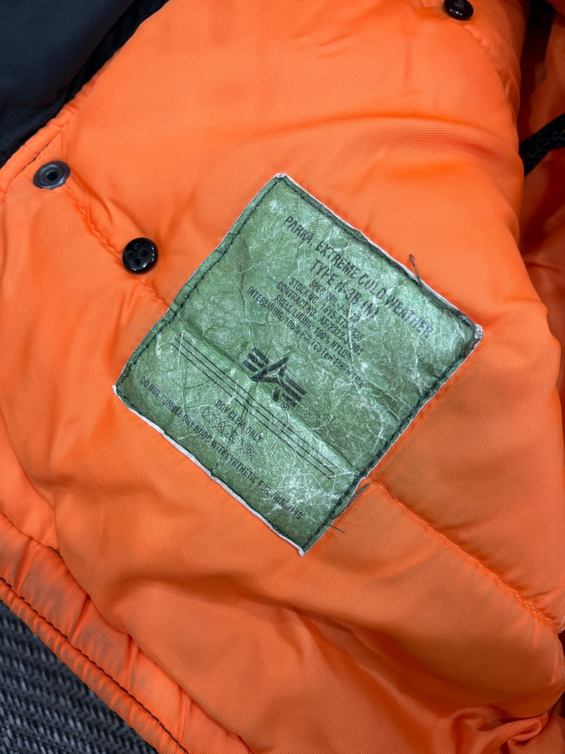 알파인더스트리 N3B 파카 블랙 상품이미지5