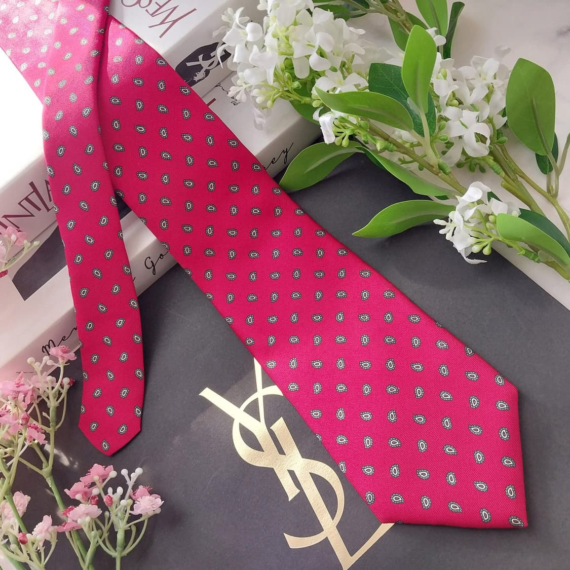 입생로랑 실크 레드 페이즐리 패턴 넥타이 8.7cm A+등급 K1868
 상품이미지3