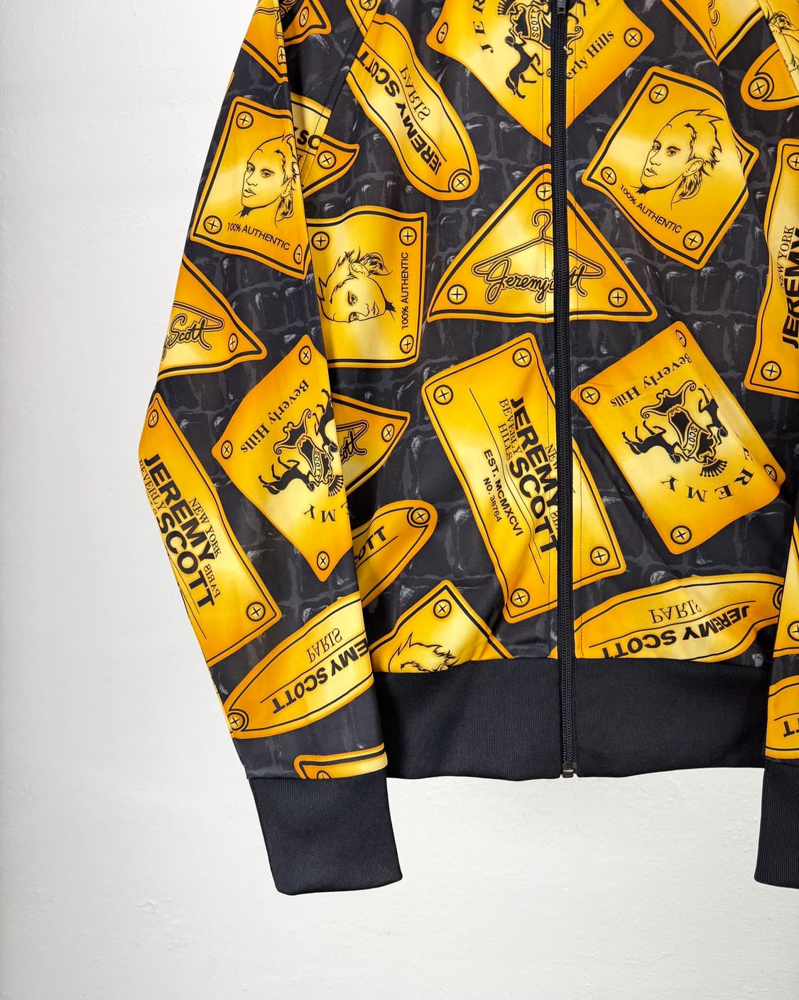 아디다스 제레미스캇 킹스맨 플라크 골드 트랙탑 자켓 상품이미지4