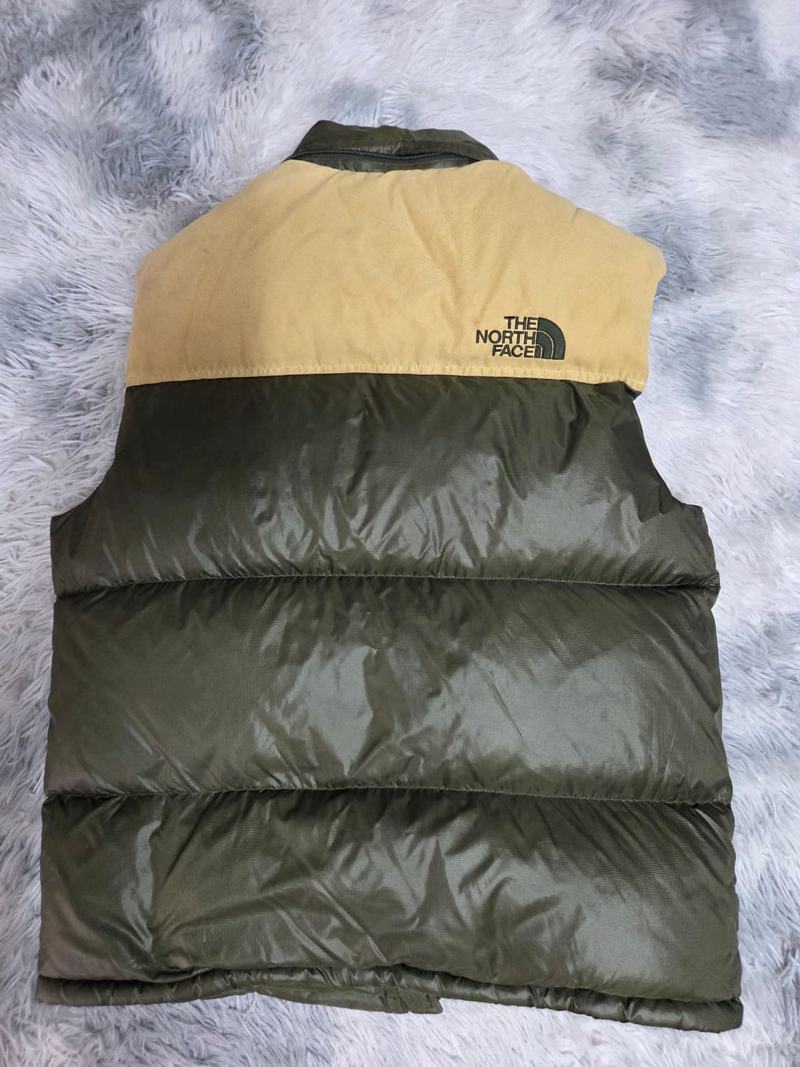 노스페이스 700 LTD 패딩 베스트 카키/베이지 상품이미지2
