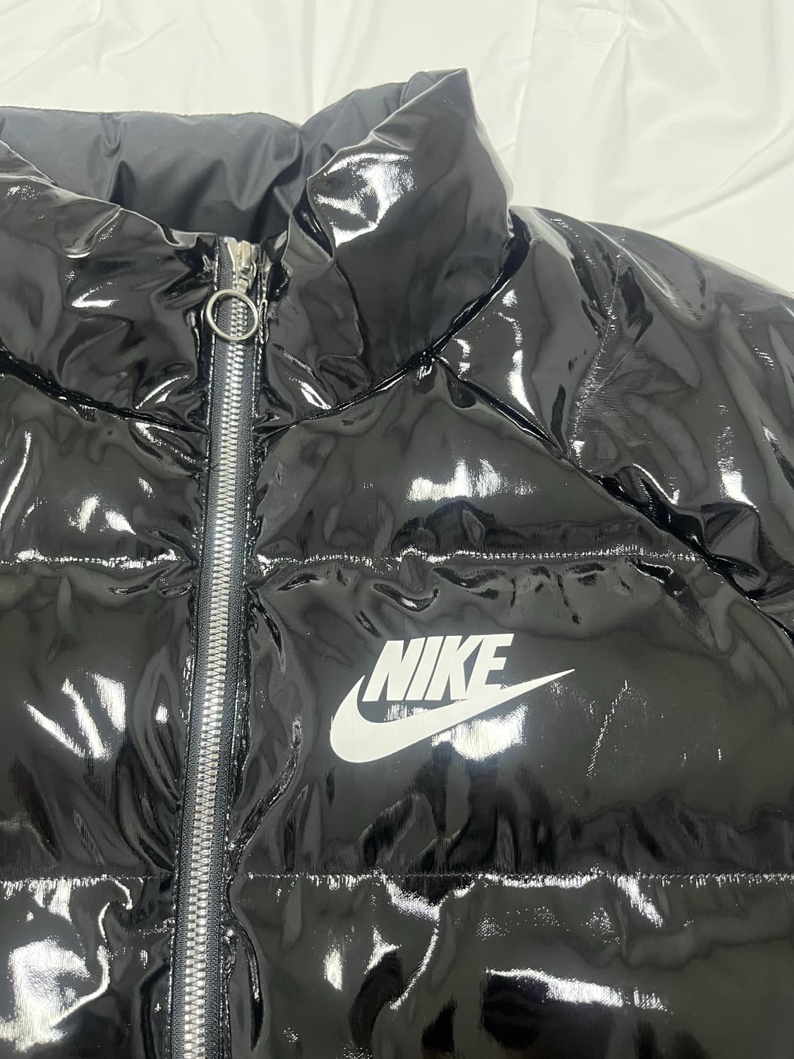 [나이키] 유광 숏패딩 블랙 S 상품이미지3