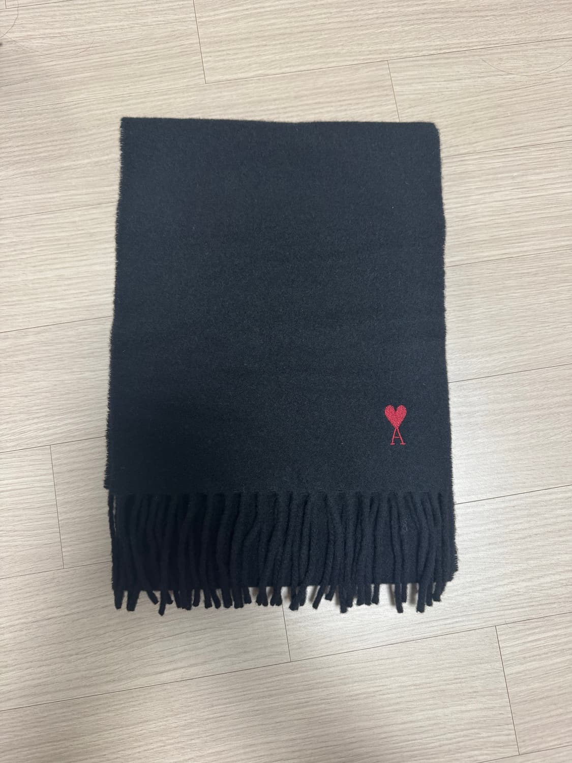 아미 스몰 하트 머플러 상품이미지2