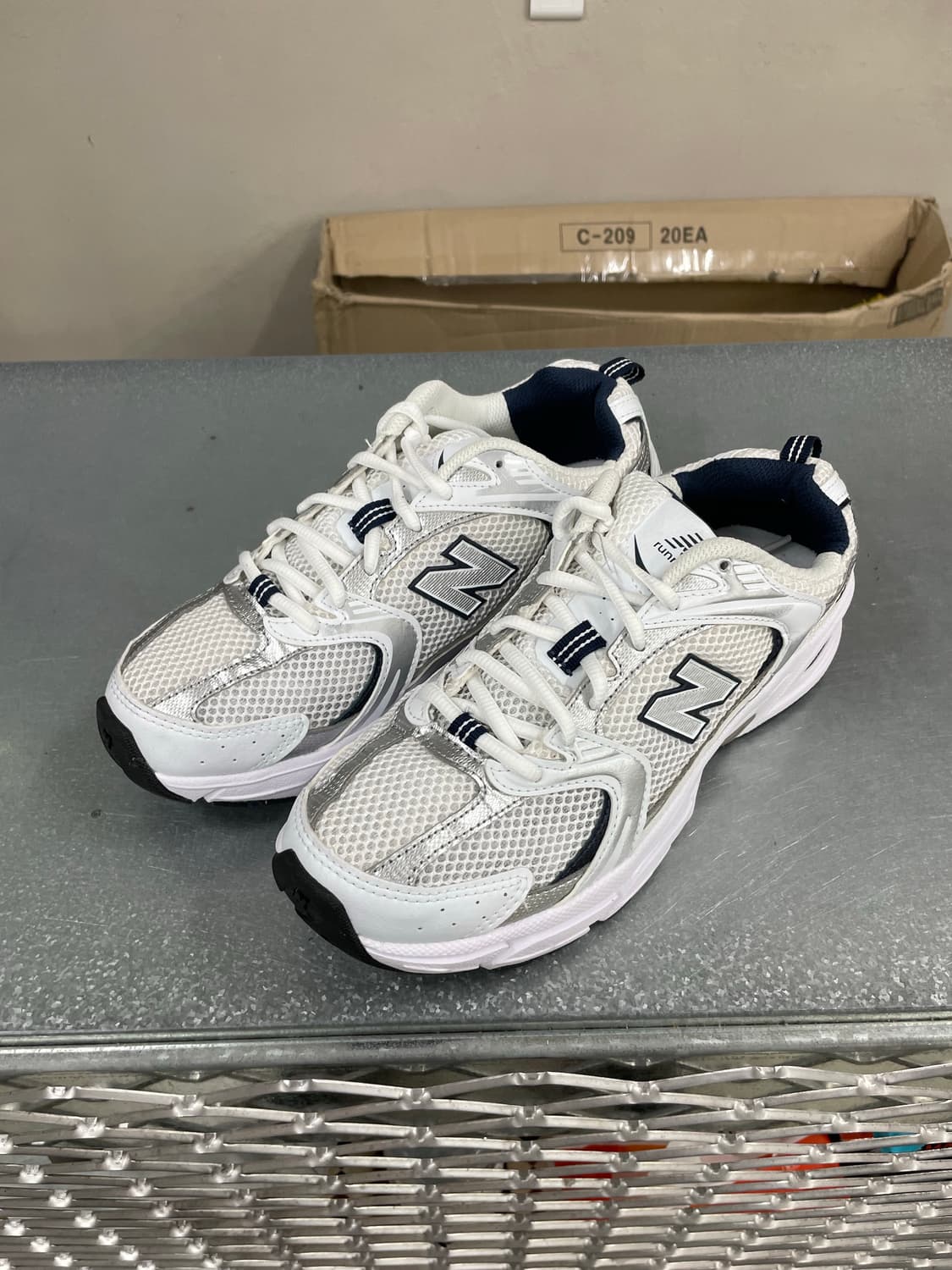 뉴발란스 530 디플 화이트 245 상품이미지2