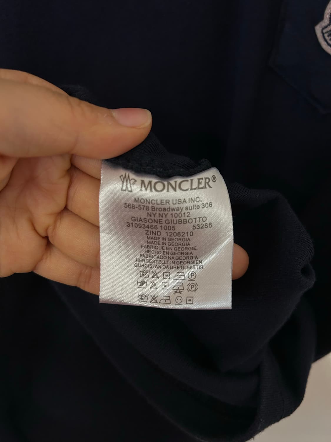 몽클레어 남성 네이비 카라티 (실측 100) 상품이미지6