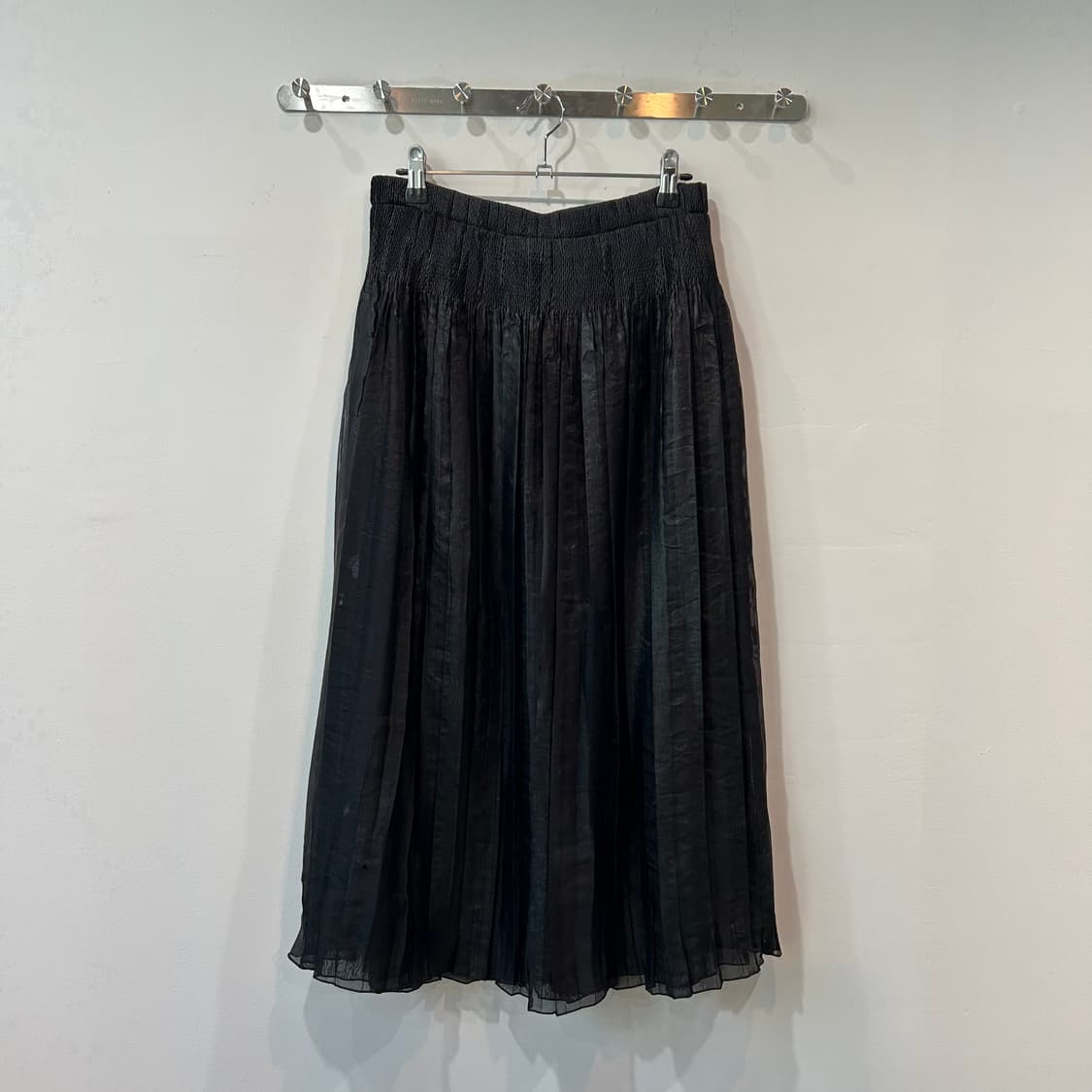 블랙 플리츠 롱 스커트 상품이미지3