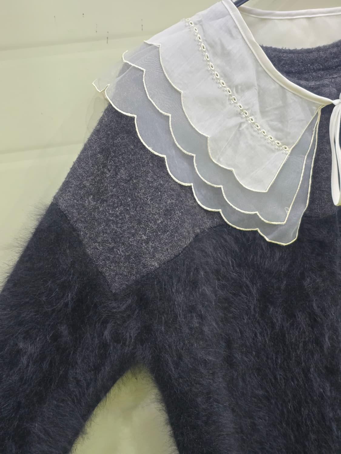 블랙 앙고라 털 레이스 카라 코트 상품이미지10