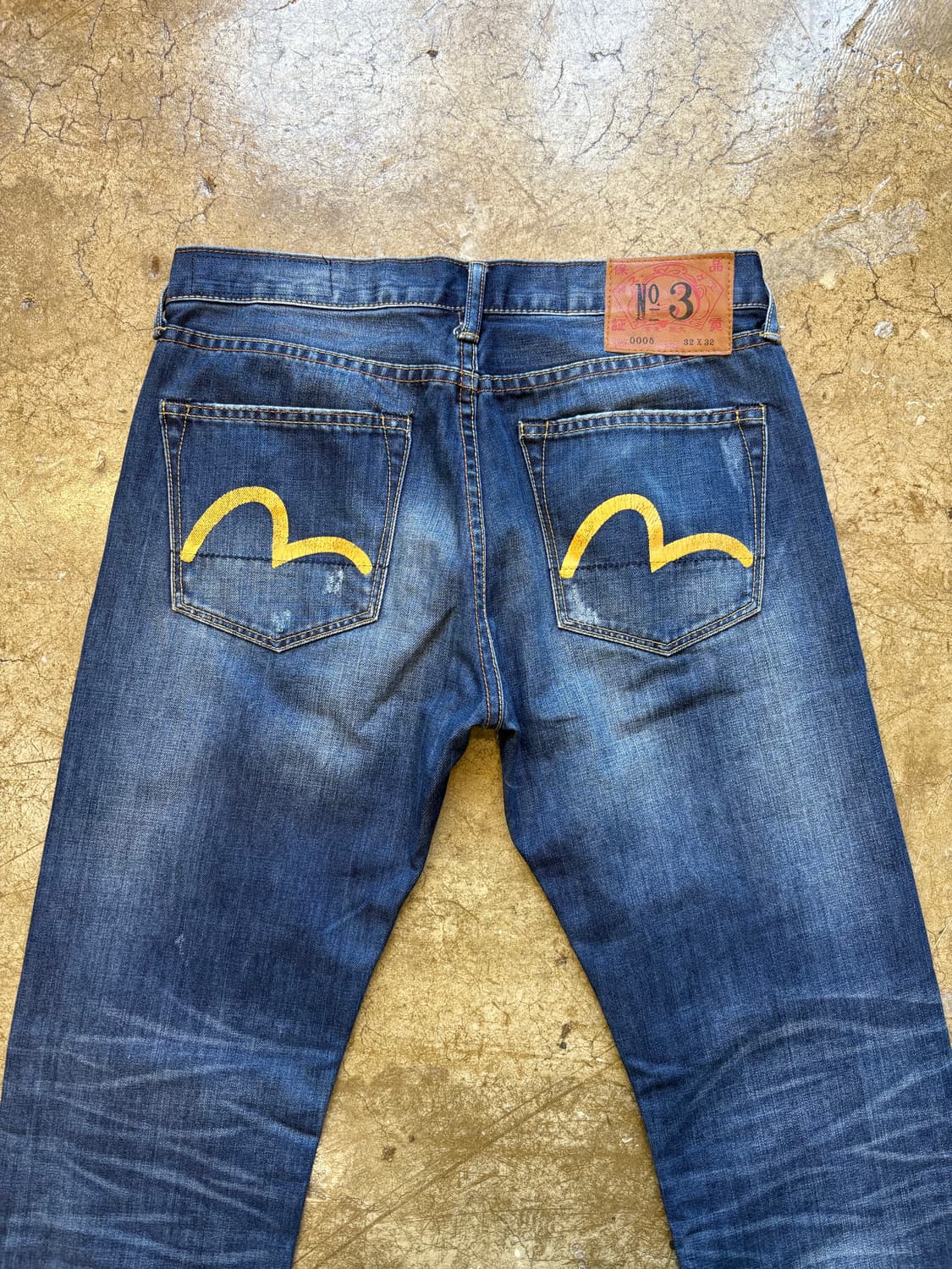 에비수 EVISU 워싱 데님 팬츠 상품이미지1