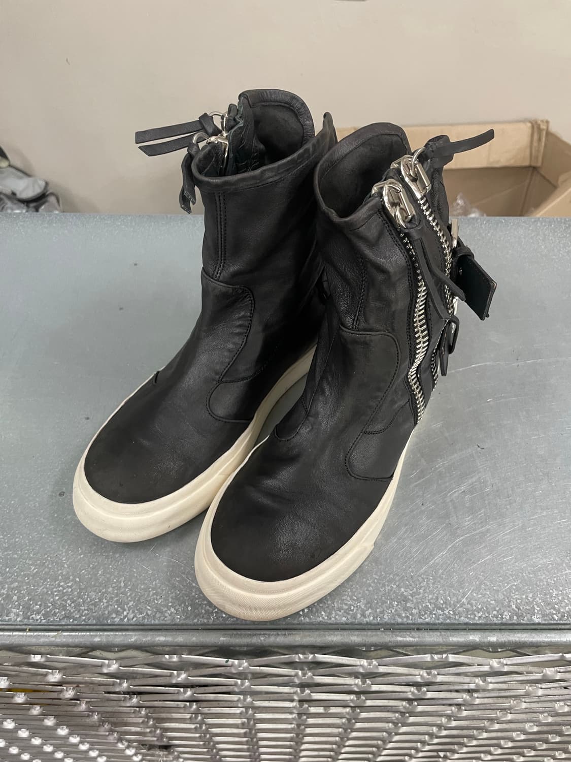 주세페 자노티 블랙 레더 하이탑 스니커즈 38 상품이미지2