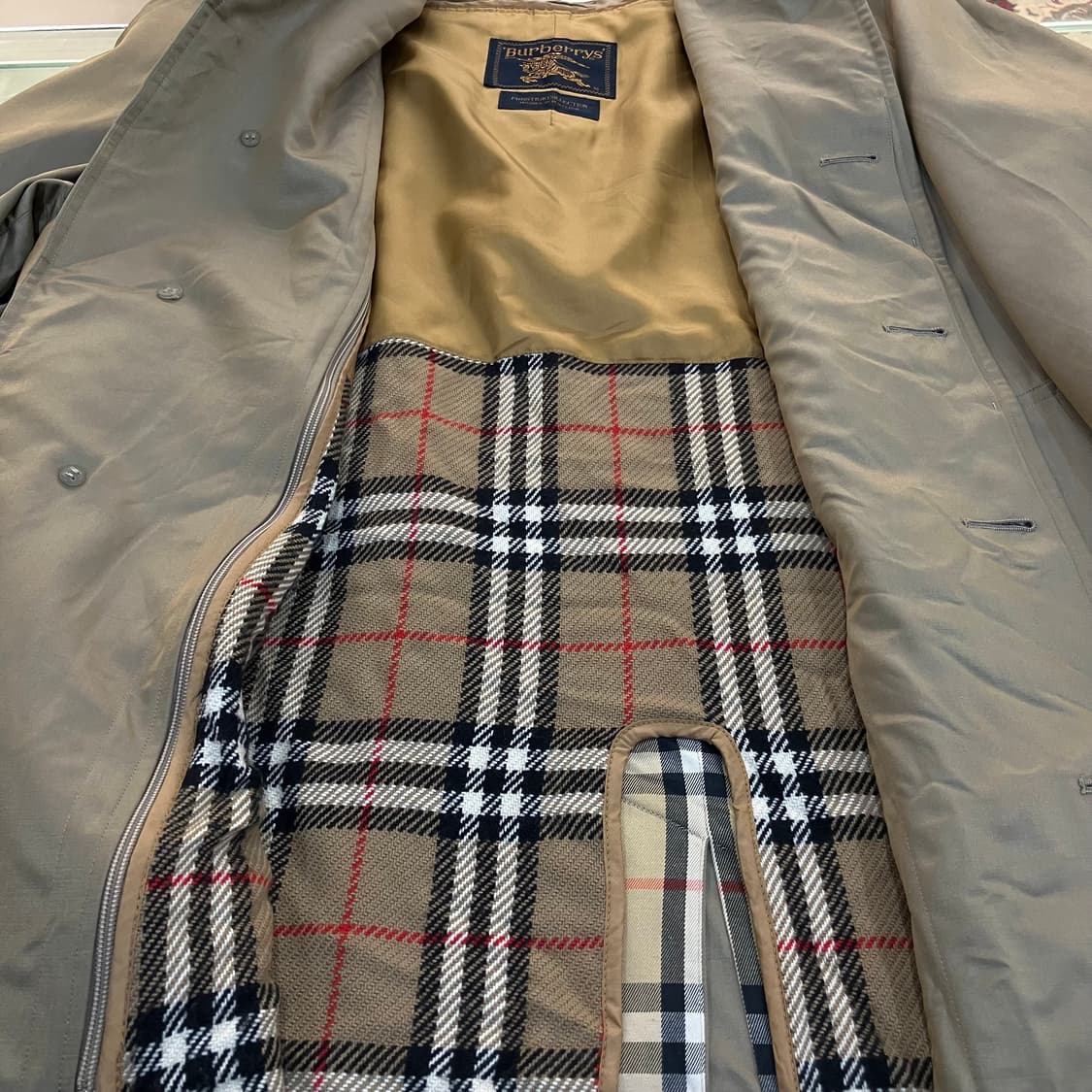버버리 프레스티지 컬렉션 카키 내피 카코트 S 상품이미지5