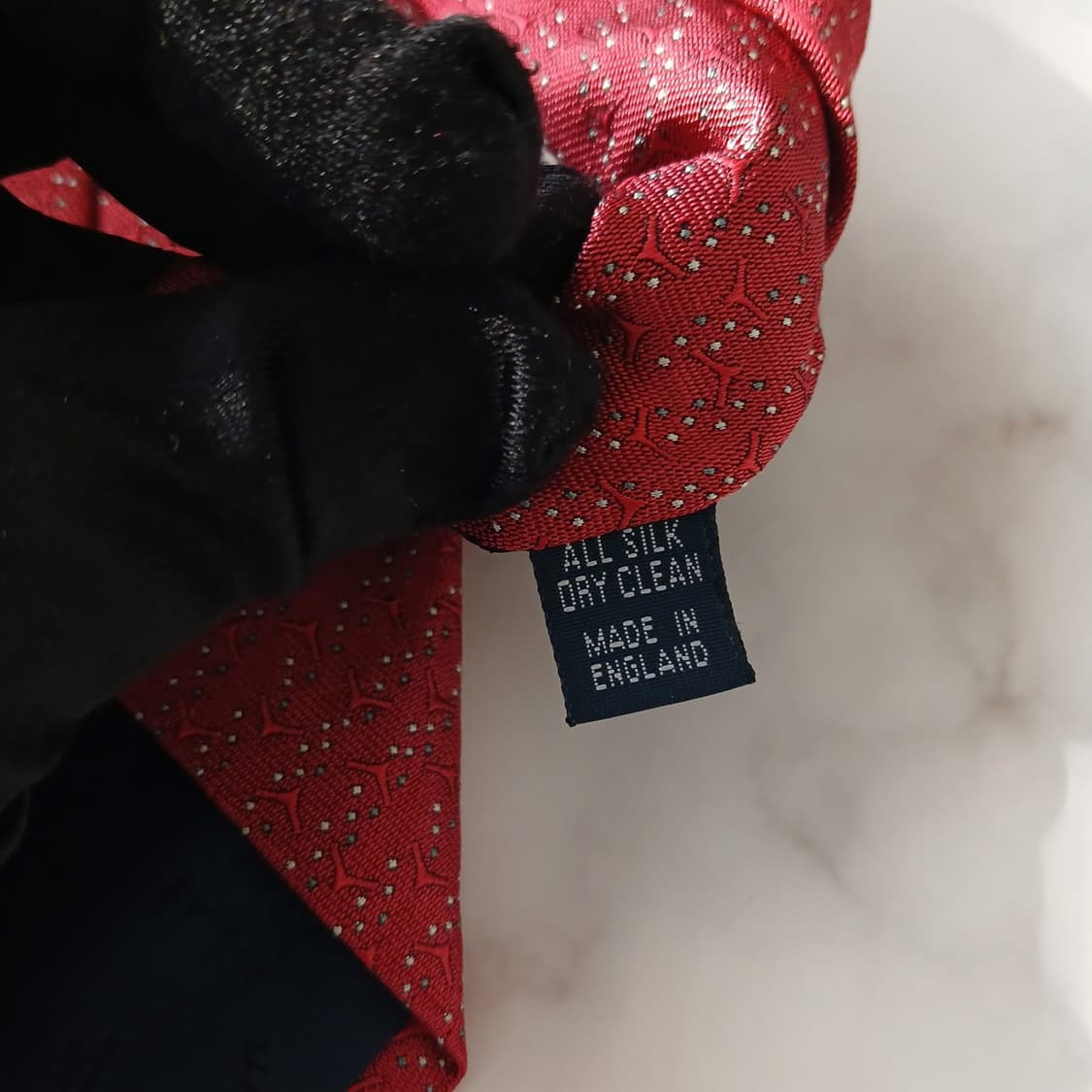 아쿠아스큐텀 실크 레드 마이크로 넥타이 9.5cm A+등급 A18821
 상품이미지7