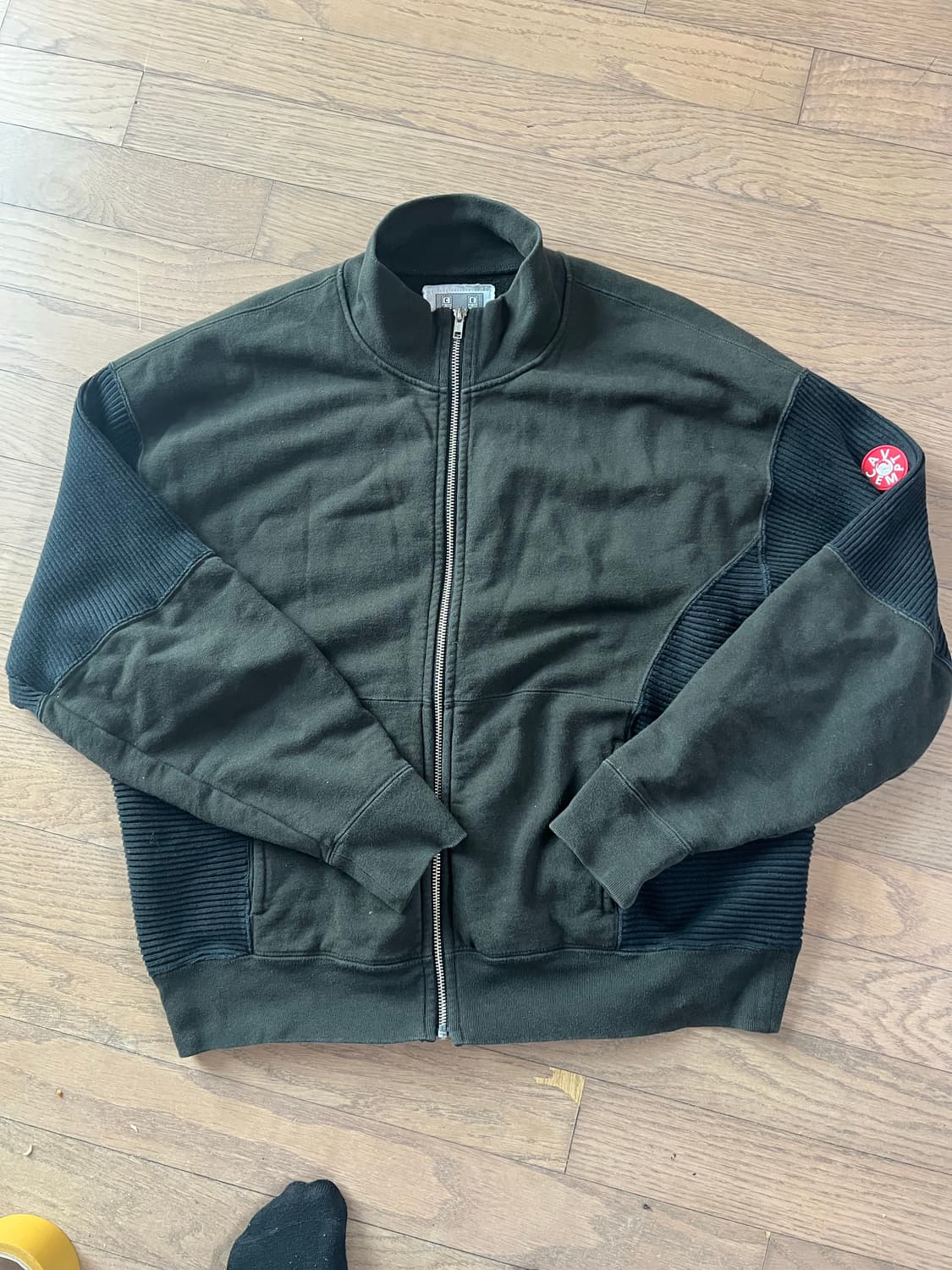 CAVEMPT WIDE RIB CUT ZIP SWEAT 상품이미지1