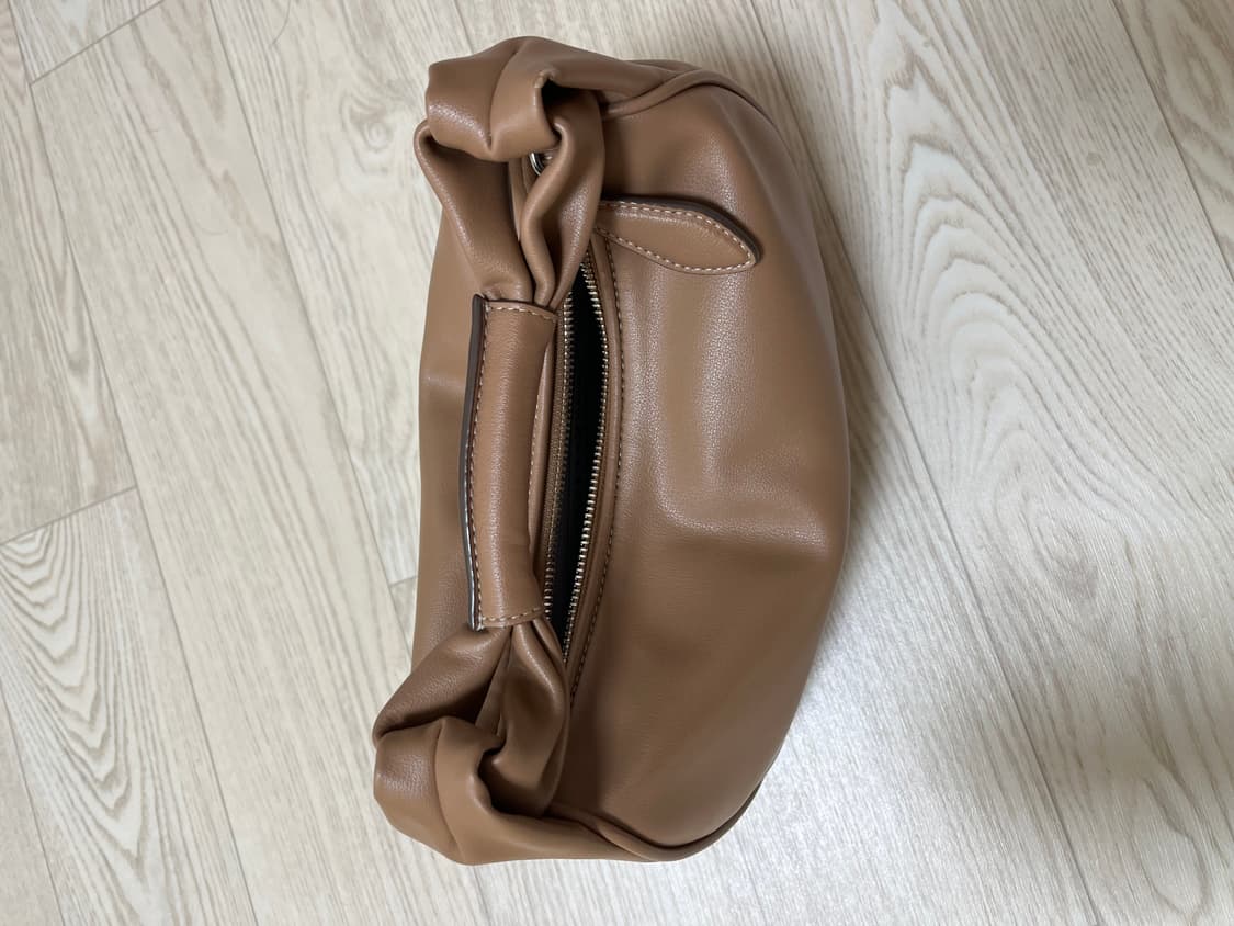 분크 하프문 코코넛백 카멜 상품이미지8