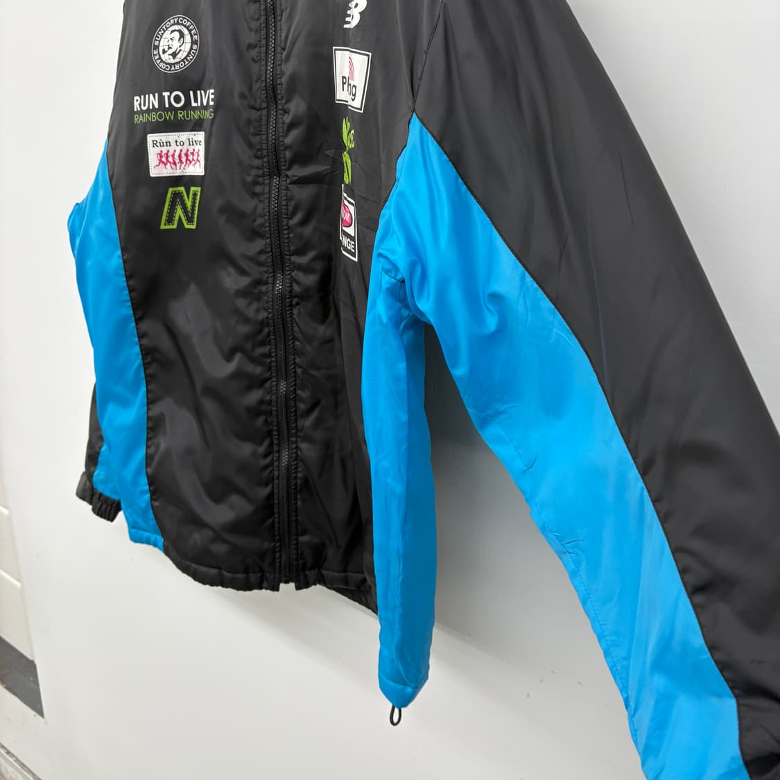 뉴발란스 콜라보제품 패치 후드 경량패딩 남L 상품이미지3