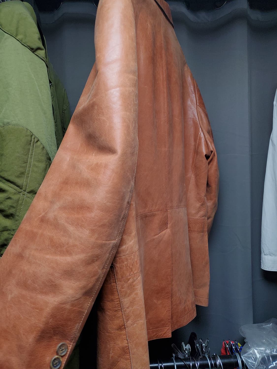 폴스미스 리얼레더 자켓(착샷참고 상품이미지4