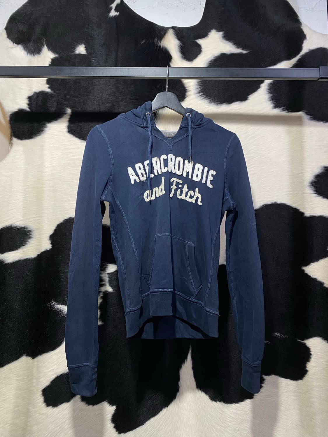 Abercrombie&Fitch 레터링 네이비 후드 상품이미지2
