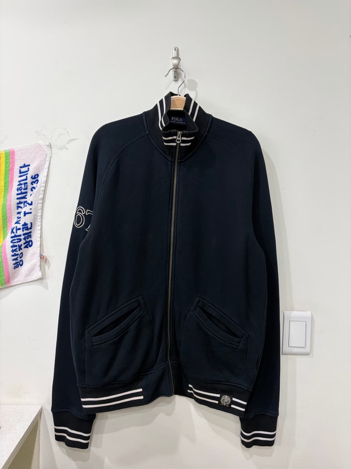 107. 폴로 집업 상품이미지1