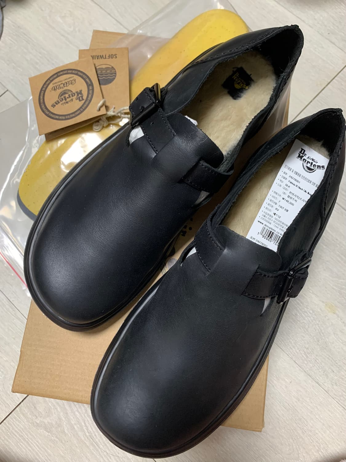 닥터마틴 패트리샤 III UK7 260 새상품 상품이미지1