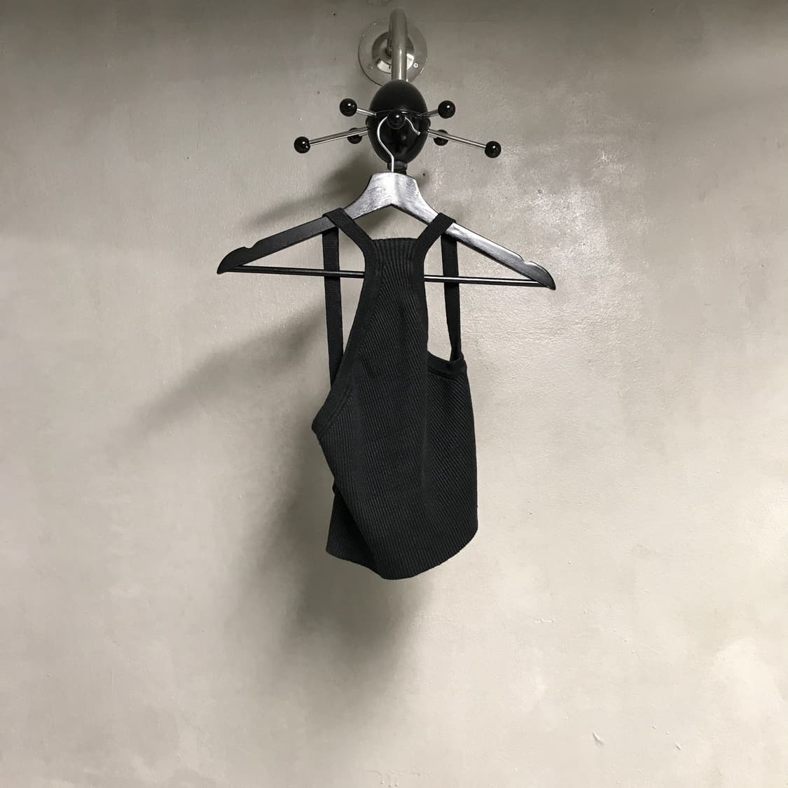 자크뮈스 슬리브리스 니트 탑 36(W) 상품이미지1