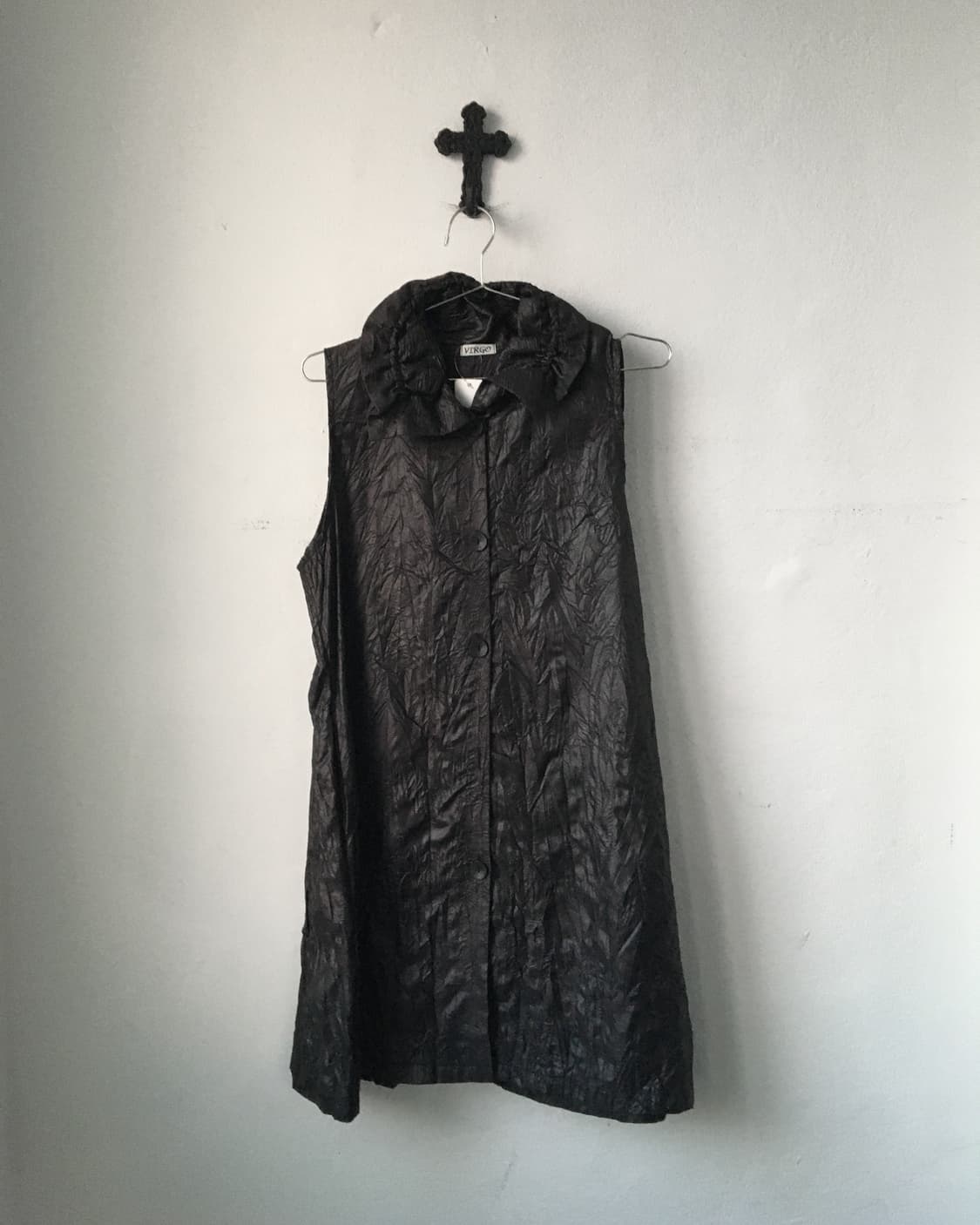 Glossy vest 상품이미지1