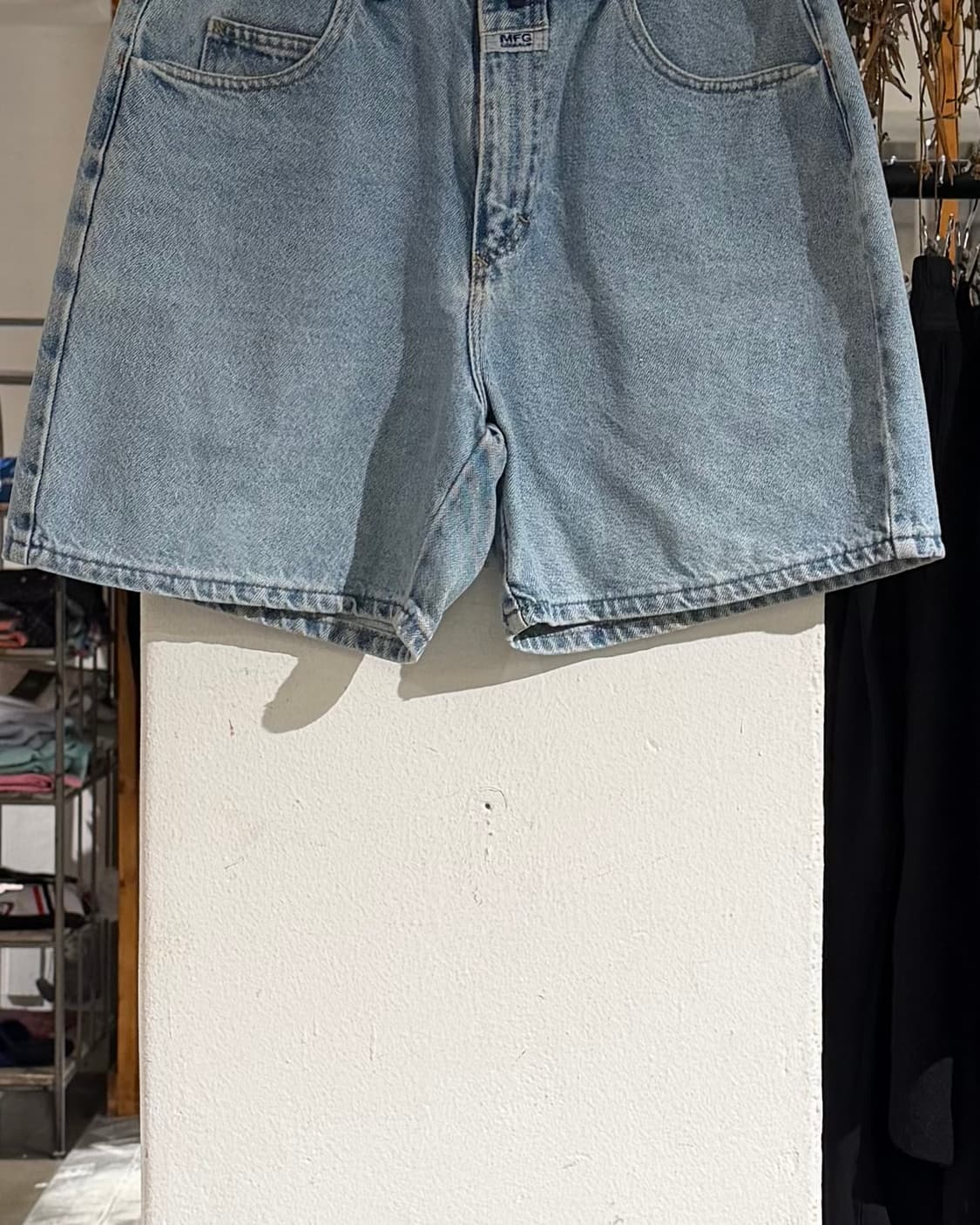 마리떼 프랑소와 저버 데님 숏팬츠 상품이미지3