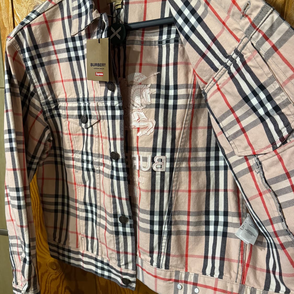 버버리 x 슈프림 콜라보(슈버리) 트러커 자켓 판매 합니다. 상품이미지5
