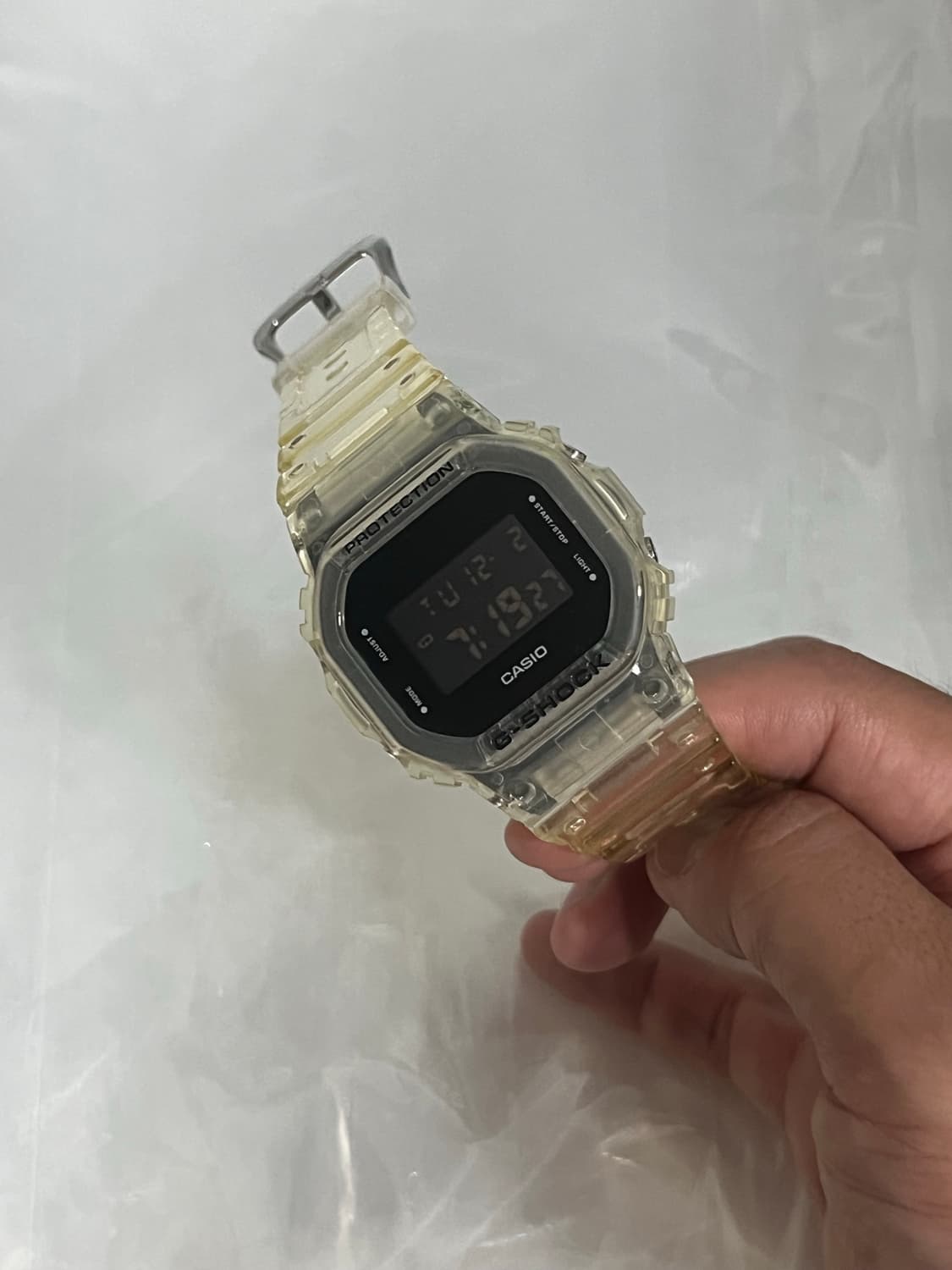 지샥 dw5600 클리어 모델 중고 상품이미지3