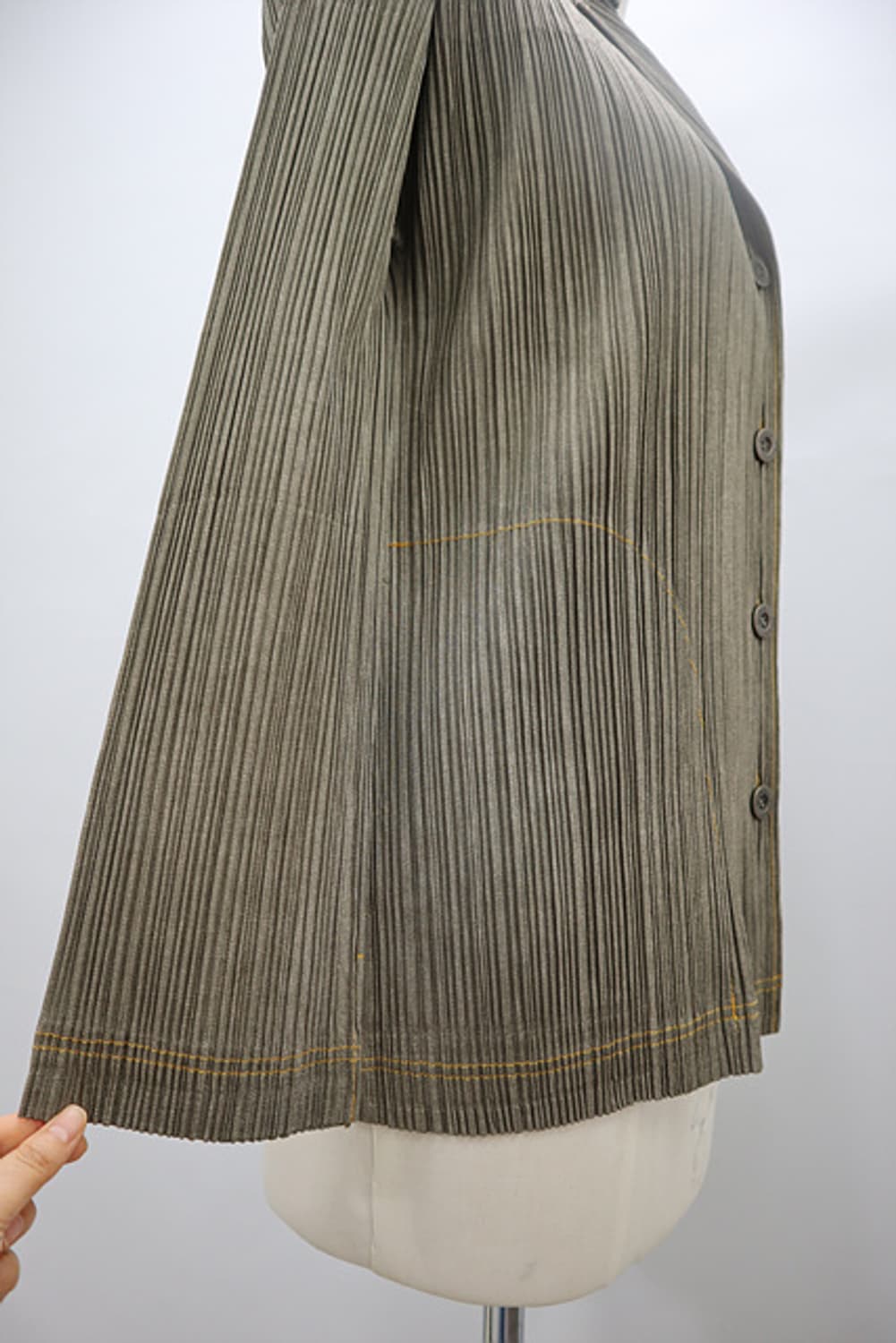 PLEATS PLEASE 플리츠플리즈 자켓 매장판 연한카키 상품이미지4
