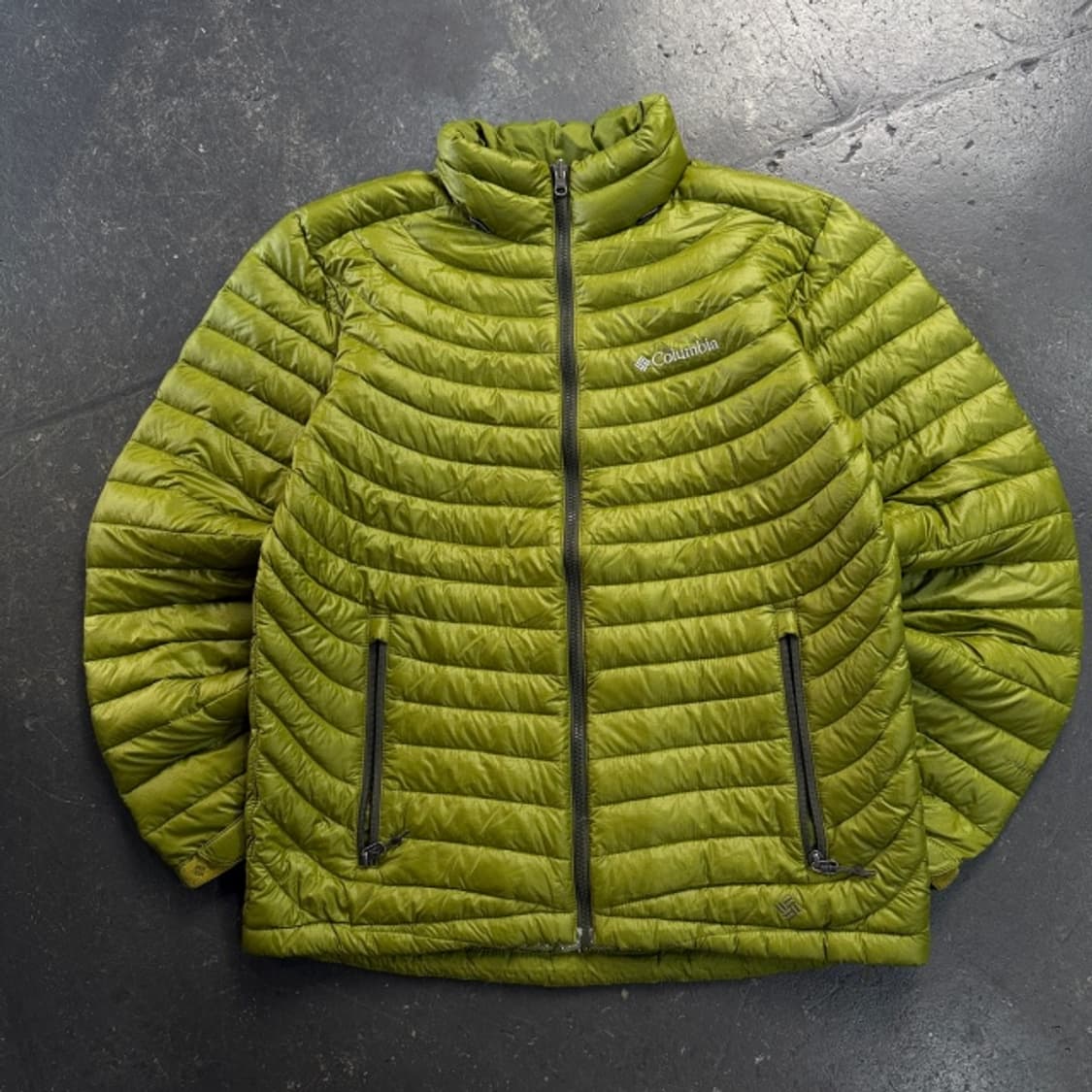 100 콜럼비아 경량패딩  상품이미지1