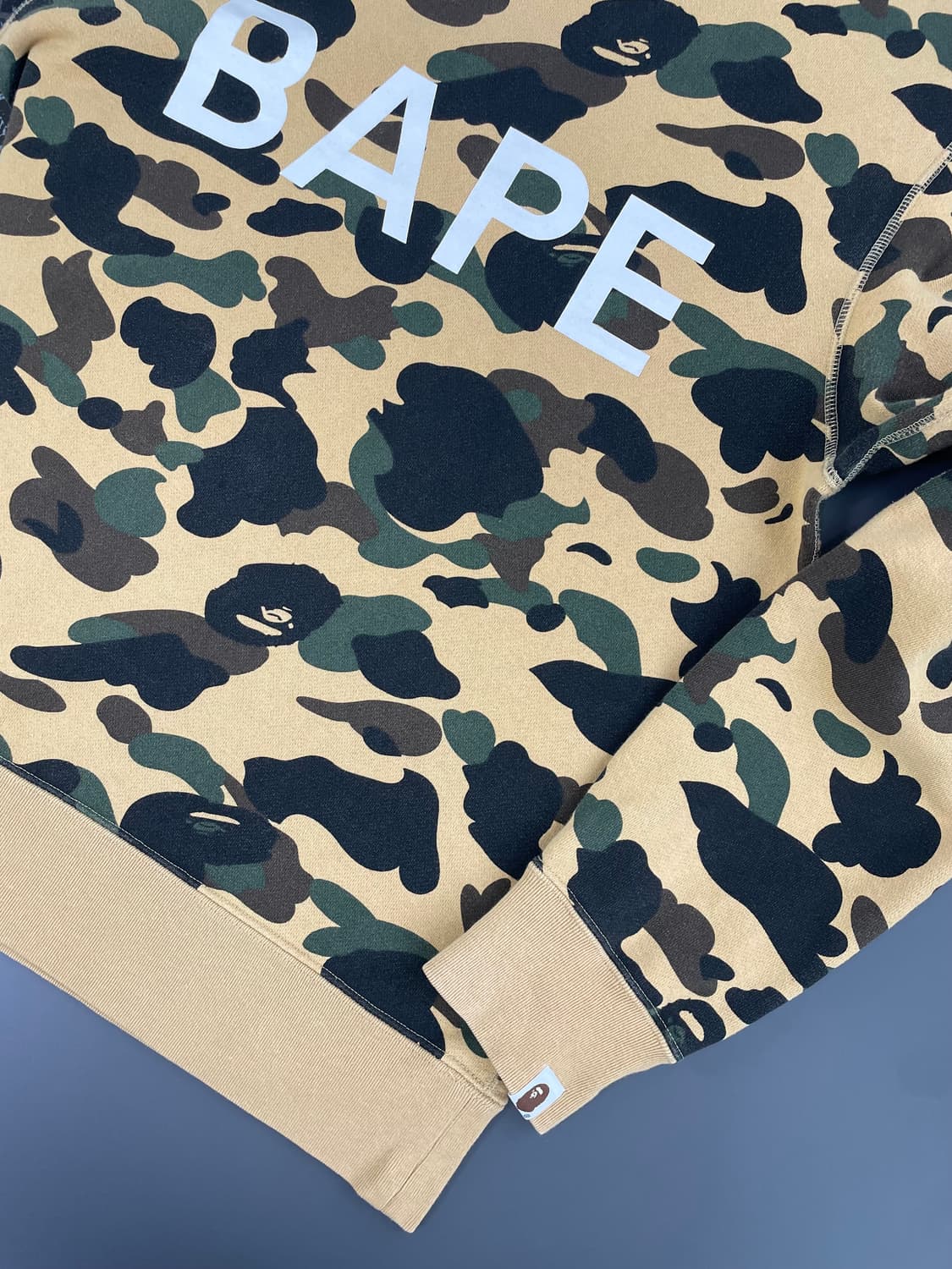 [L] BAPE 베이프 1ST 황계 카모 맨투맨 스웻셔츠 상품이미지4