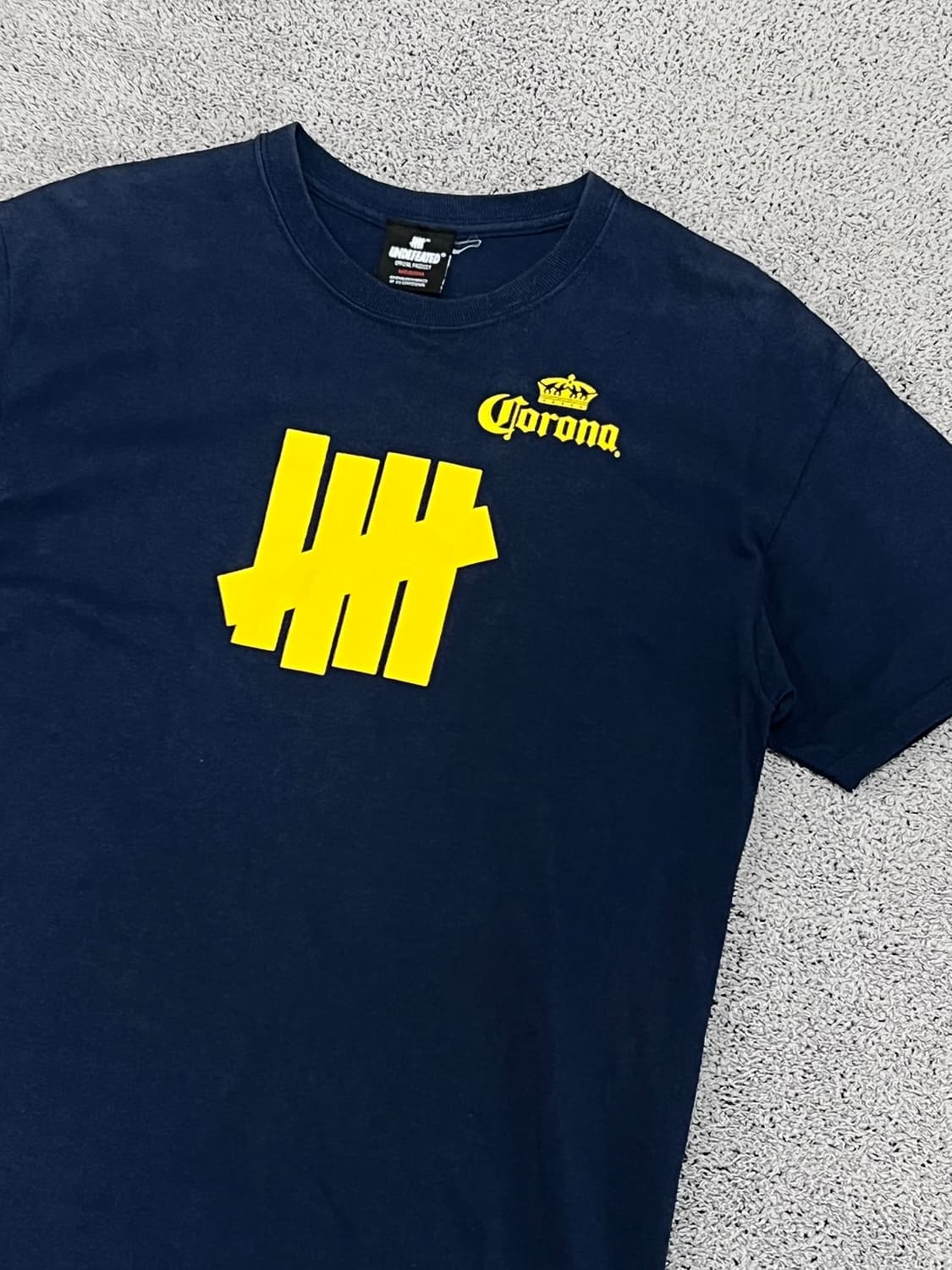 (M) 언디핏 17SS 후쿠오카 한정판 반팔 티 상품이미지2