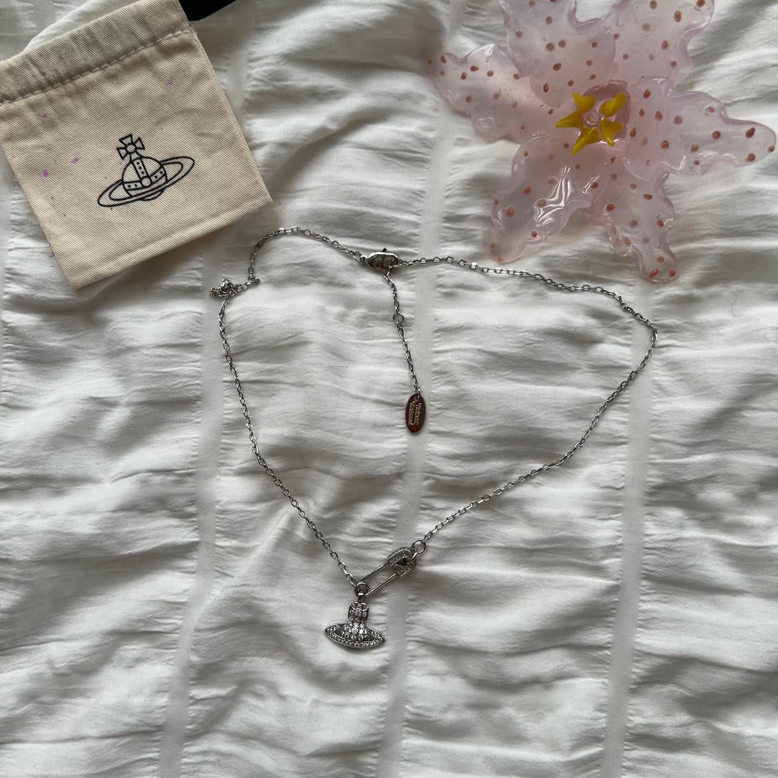 비비안웨스트우드 세이프티 핀 펜던트 목걸이 상품이미지3