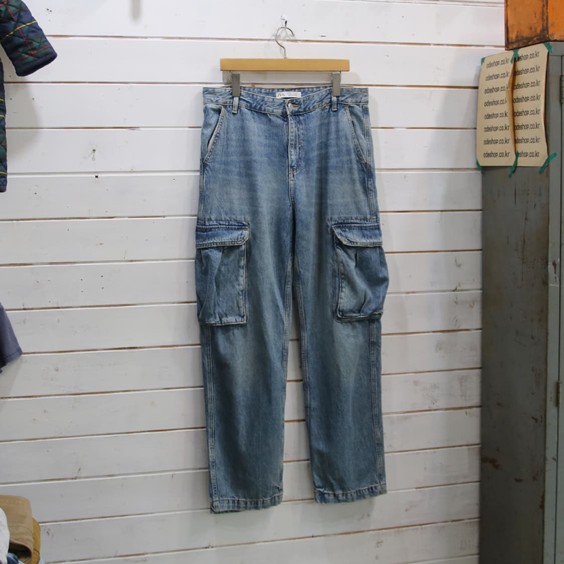 (착용컷) ZARA 데님 카고 팬츠 (남성용 34) 상품이미지1