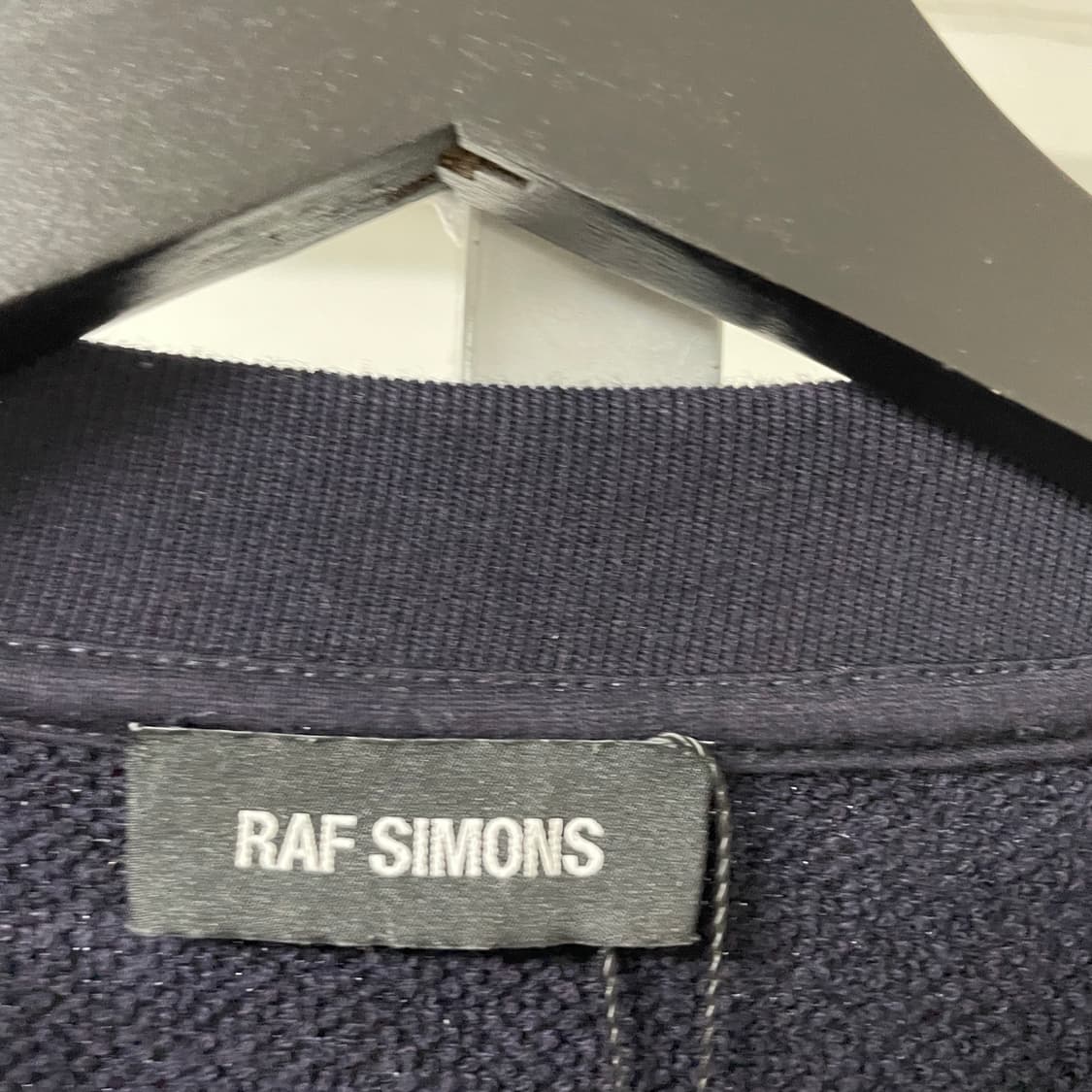 라프시몬스 R로고 네이비 맨투맨 S 상품이미지5