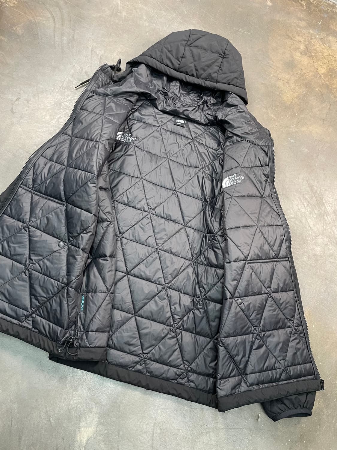 노스페이스 후디드 경량 패딩 상품이미지4