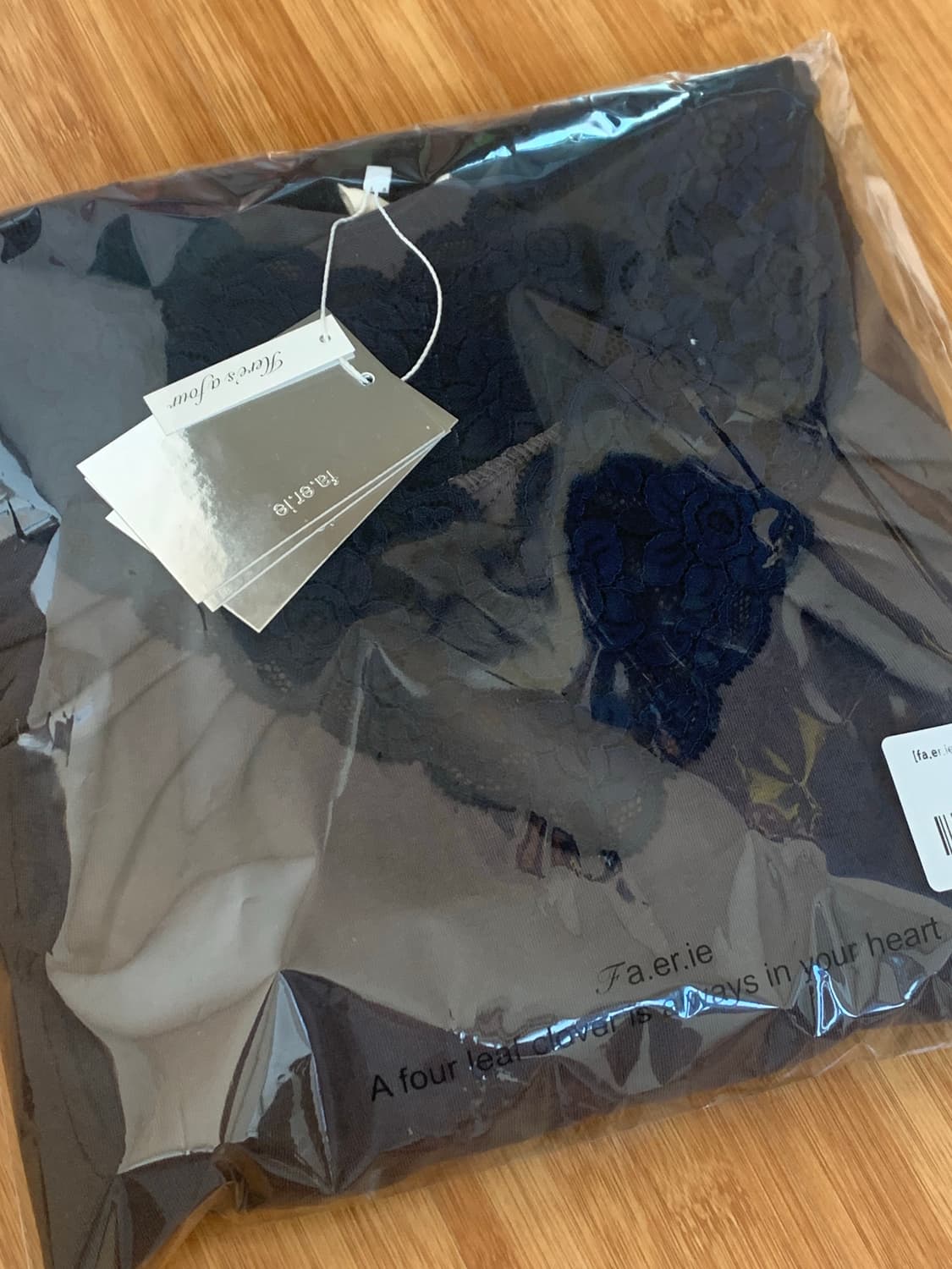 lace V neck pleats dress (black) 상품이미지4