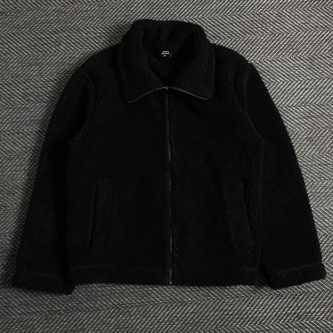 무신사스탠다드 블랙 미니멀 쉐르파 플리스 자켓y 3136 상품이미지2