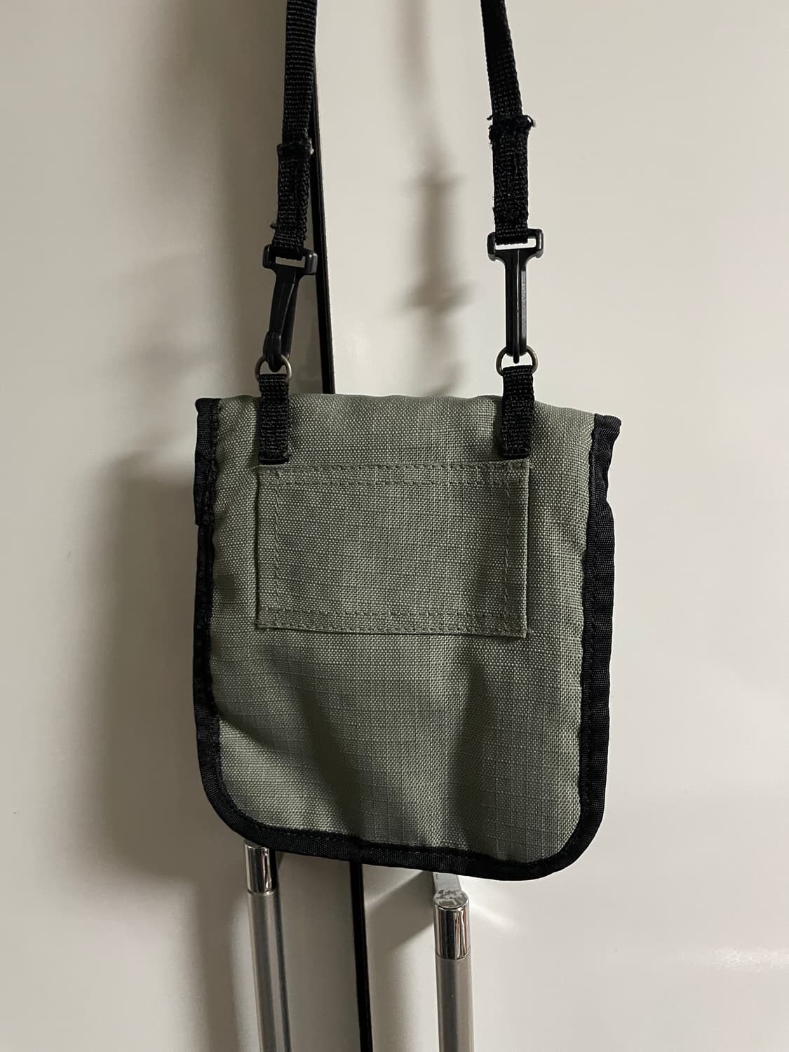 나이키 acg 미니 크로스백 상품이미지3