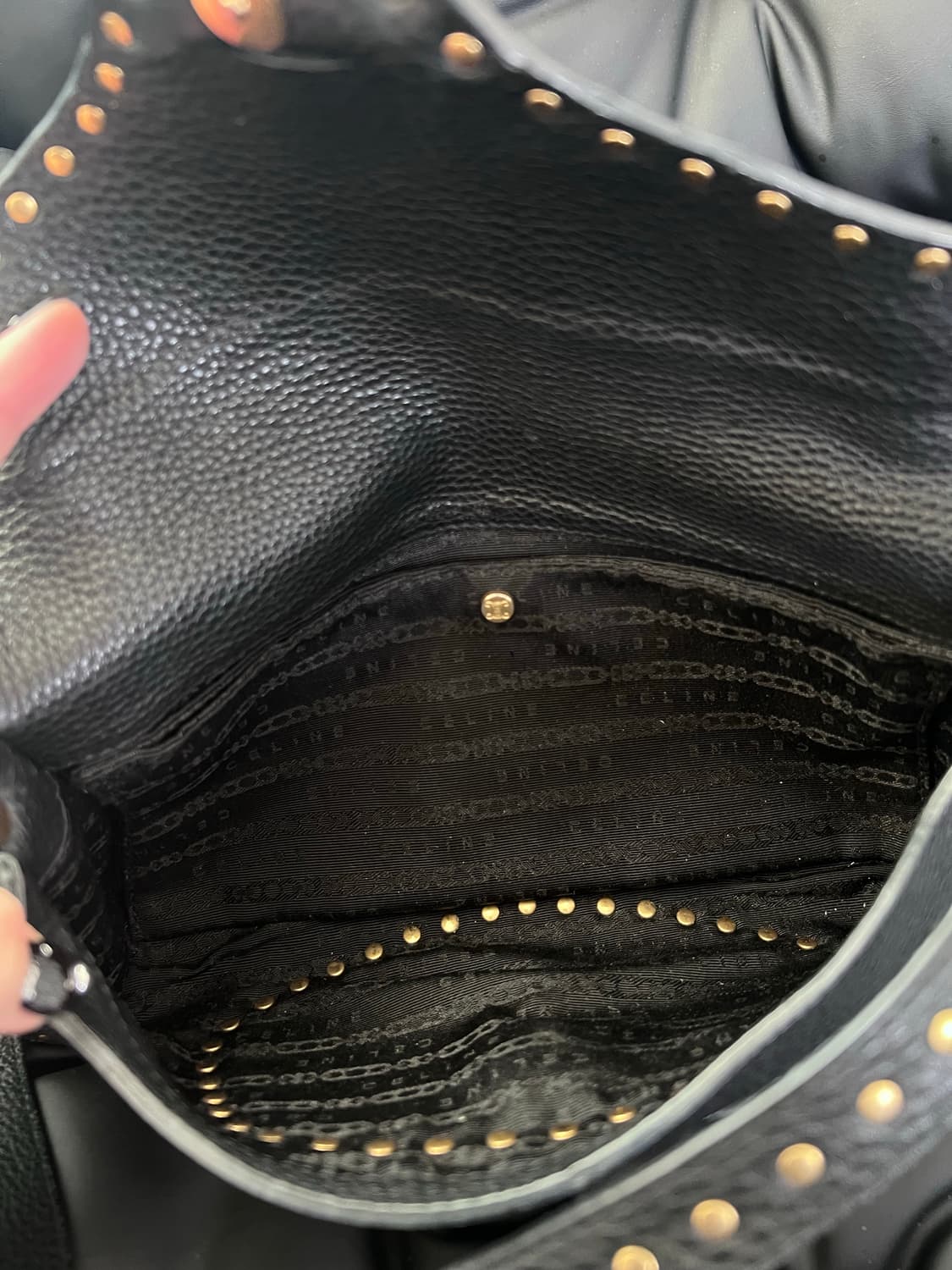 셀린느 Y2K 마카담 스터드 숄더백 상품이미지9