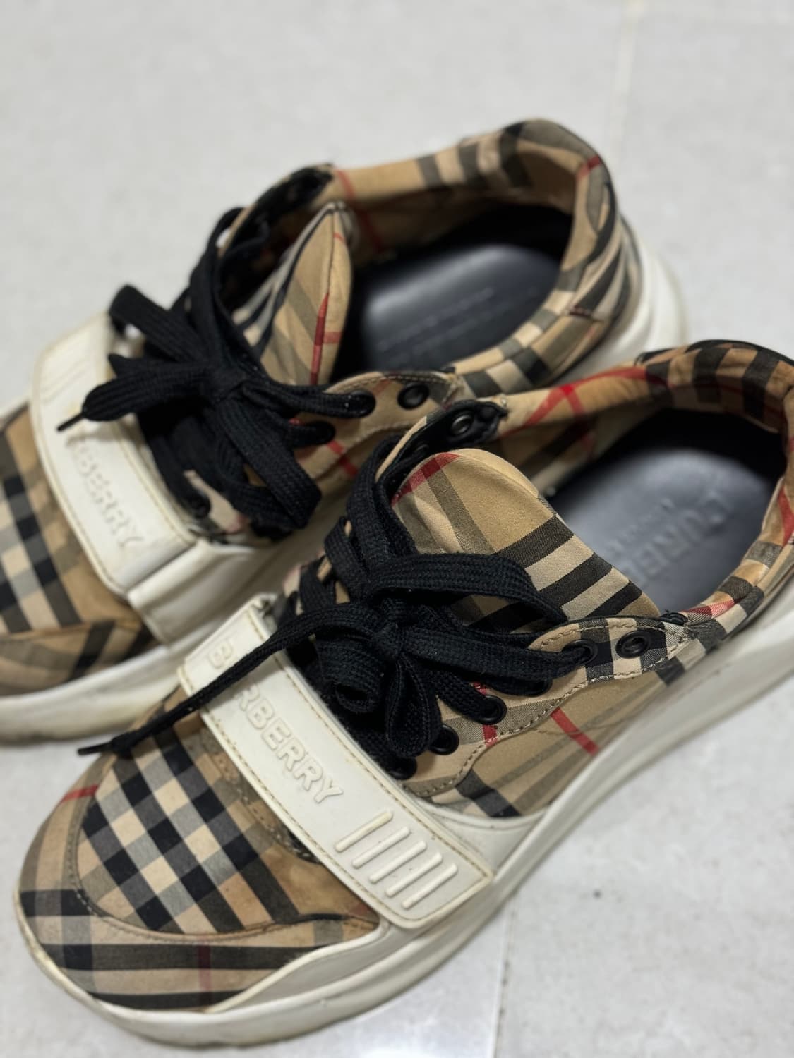 버버리 스니커즈 39 상품이미지2