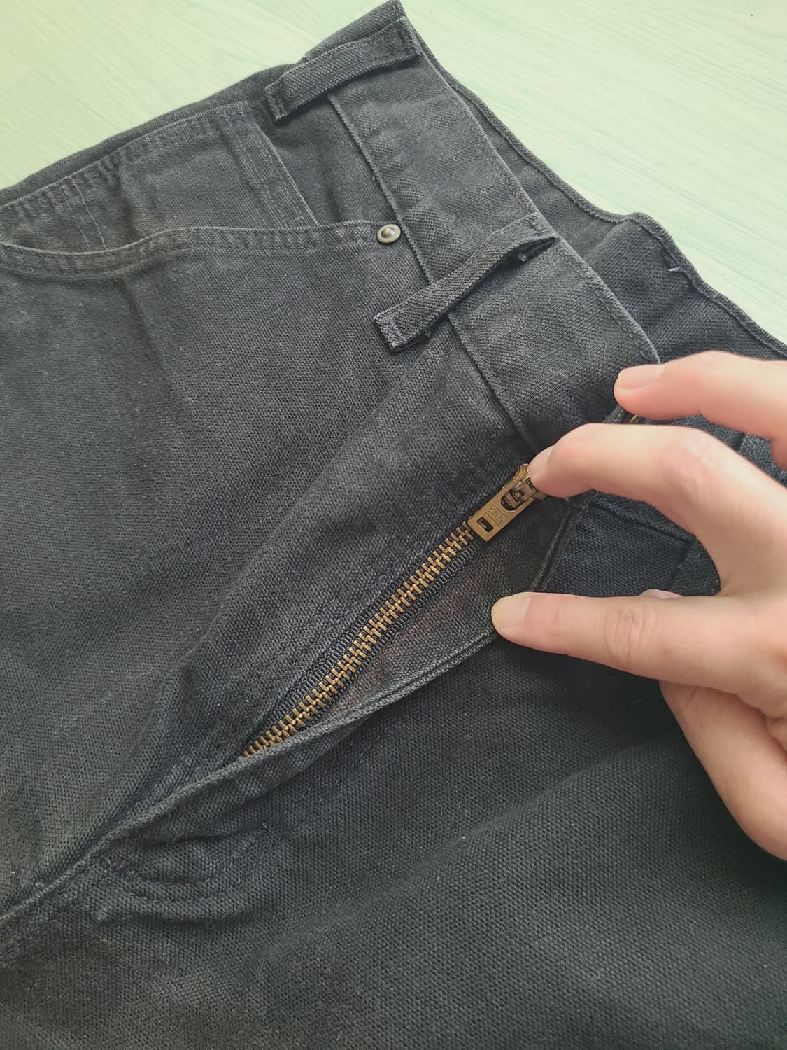 칼하트 b136 blk 블랙 더블니 (30×30) 상품이미지5